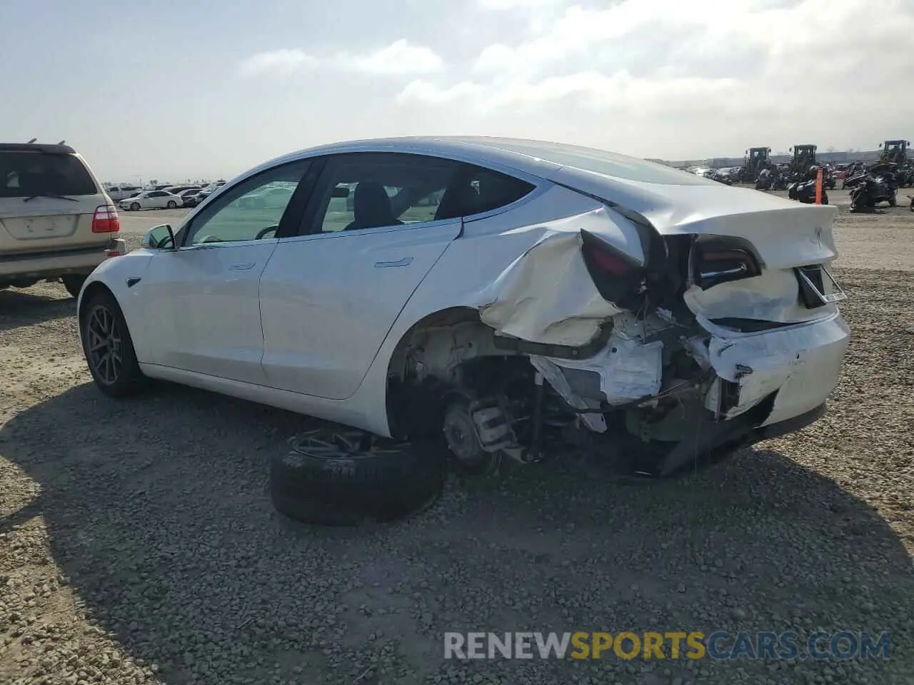 2 fotografías del automóvil dañado 5YJ3E1EA7LF799612 TESLA MODEL 3 2020