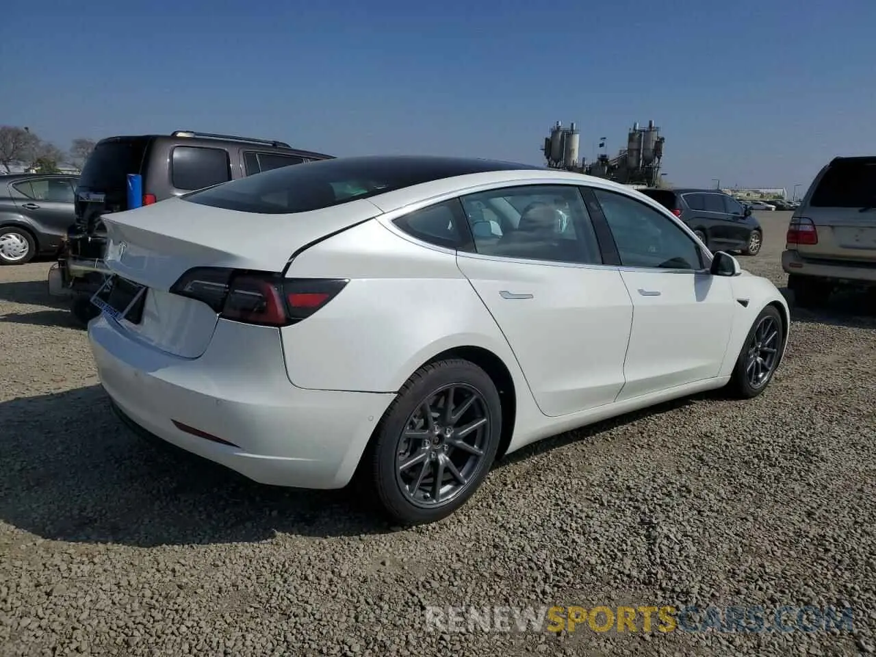 3 fotografías del automóvil dañado 5YJ3E1EA7LF799612 TESLA MODEL 3 2020