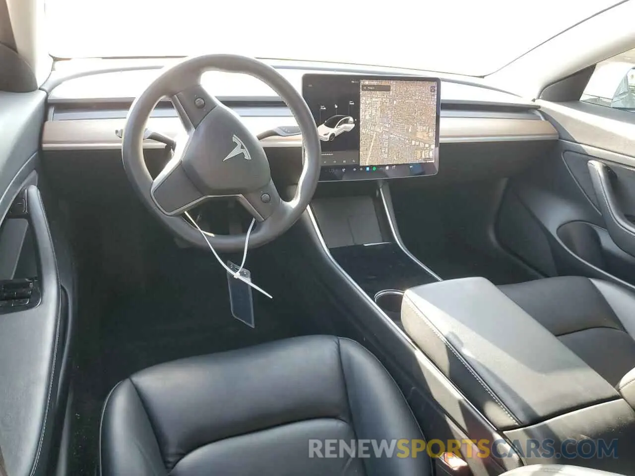 8 fotografías del automóvil dañado 5YJ3E1EA7LF803996 TESLA MODEL 3 2020