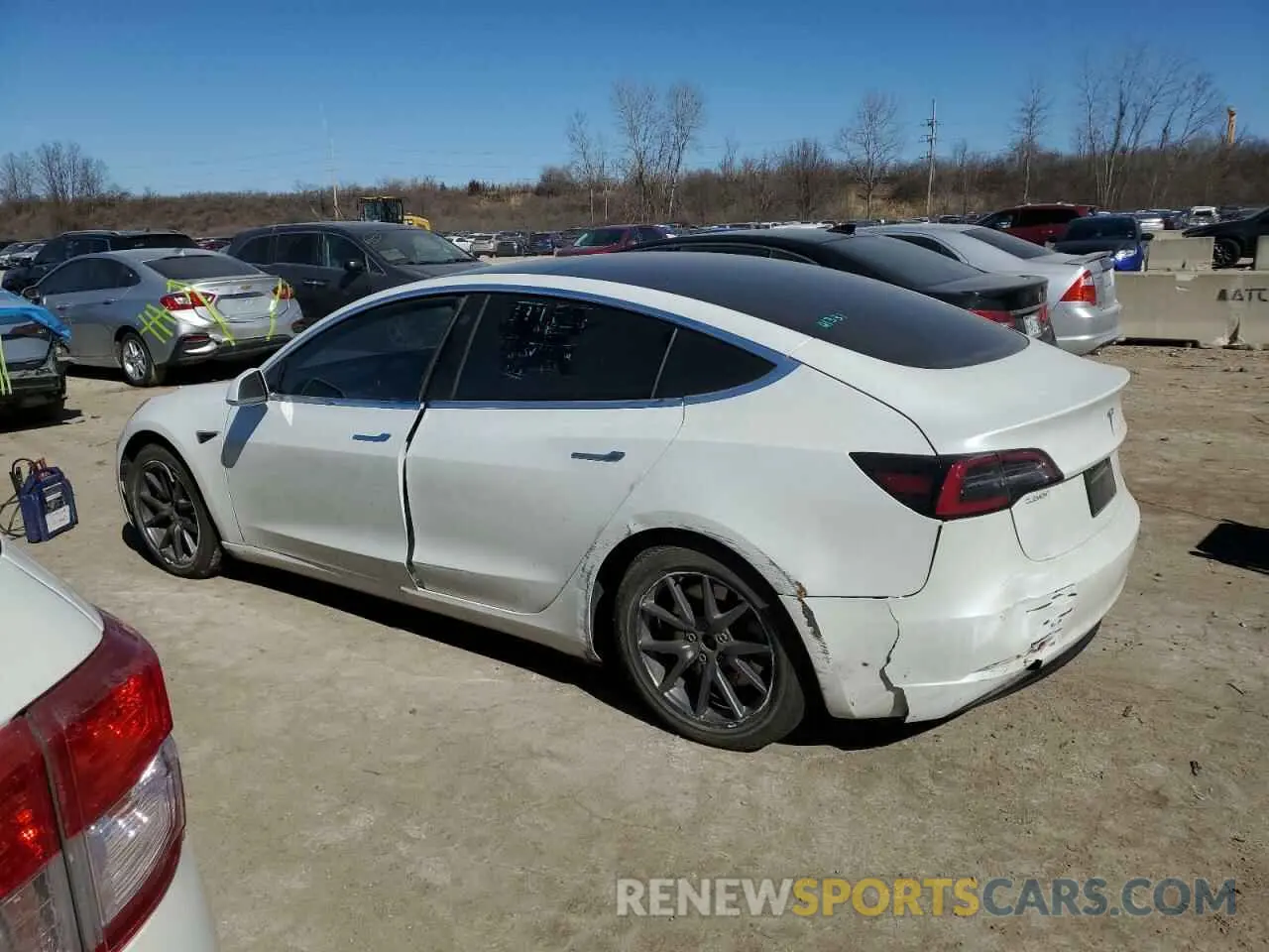 2 fotografías del automóvil dañado 5YJ3E1EA8LF743985 TESLA MODEL 3 2020