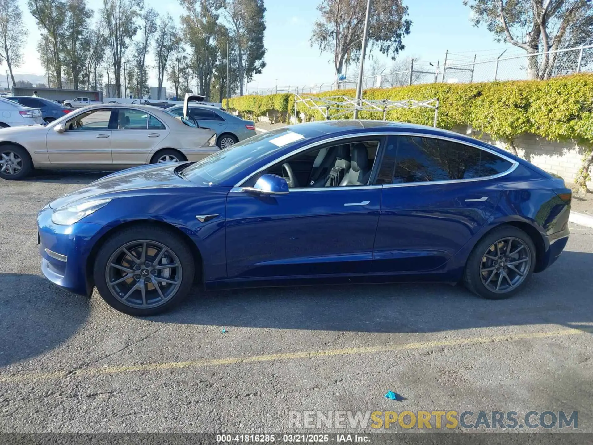 14 fotografías del automóvil dañado 5YJ3E1EA8LF785010 TESLA MODEL 3 2020