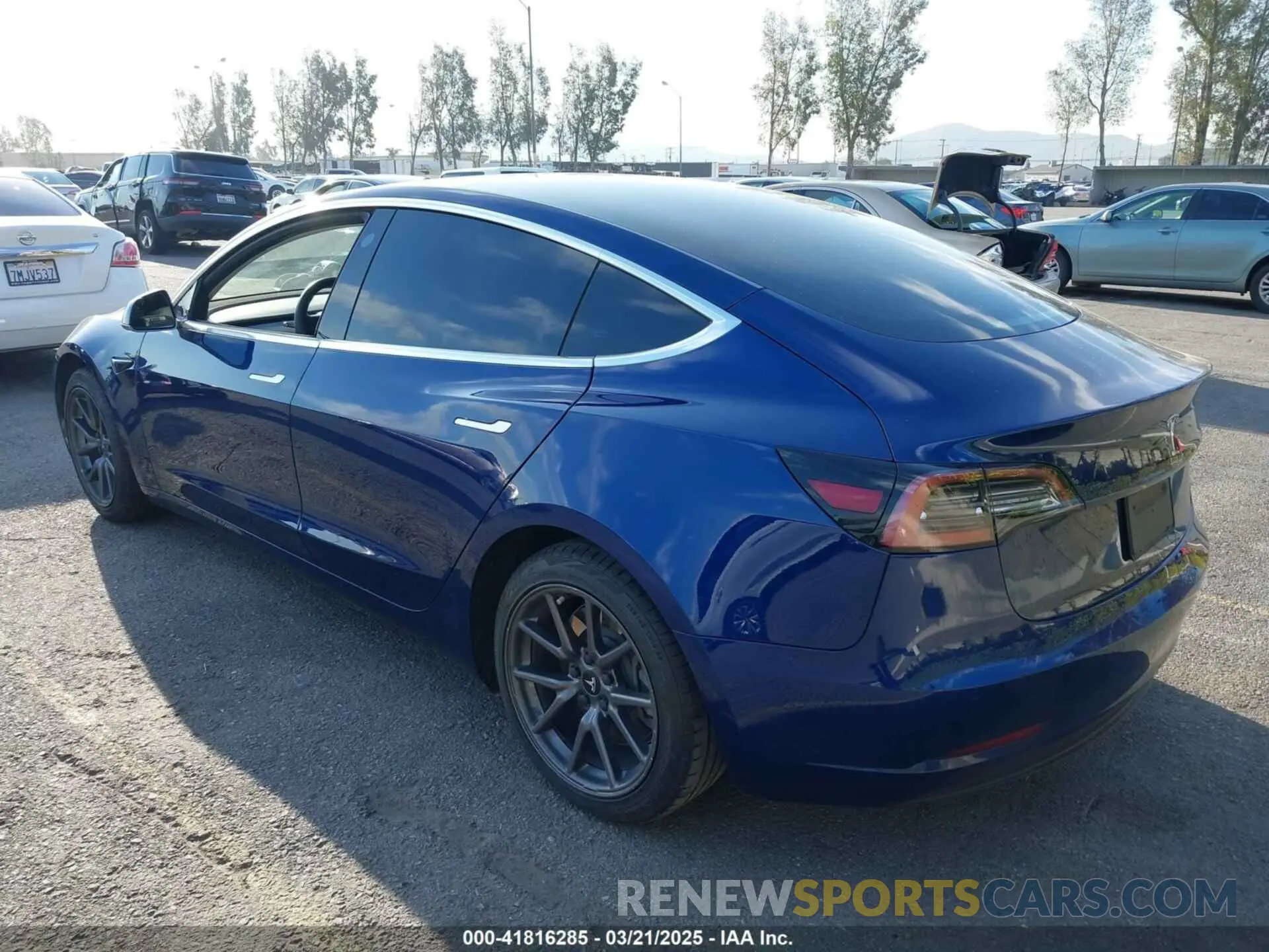 3 fotografías del automóvil dañado 5YJ3E1EA8LF785010 TESLA MODEL 3 2020