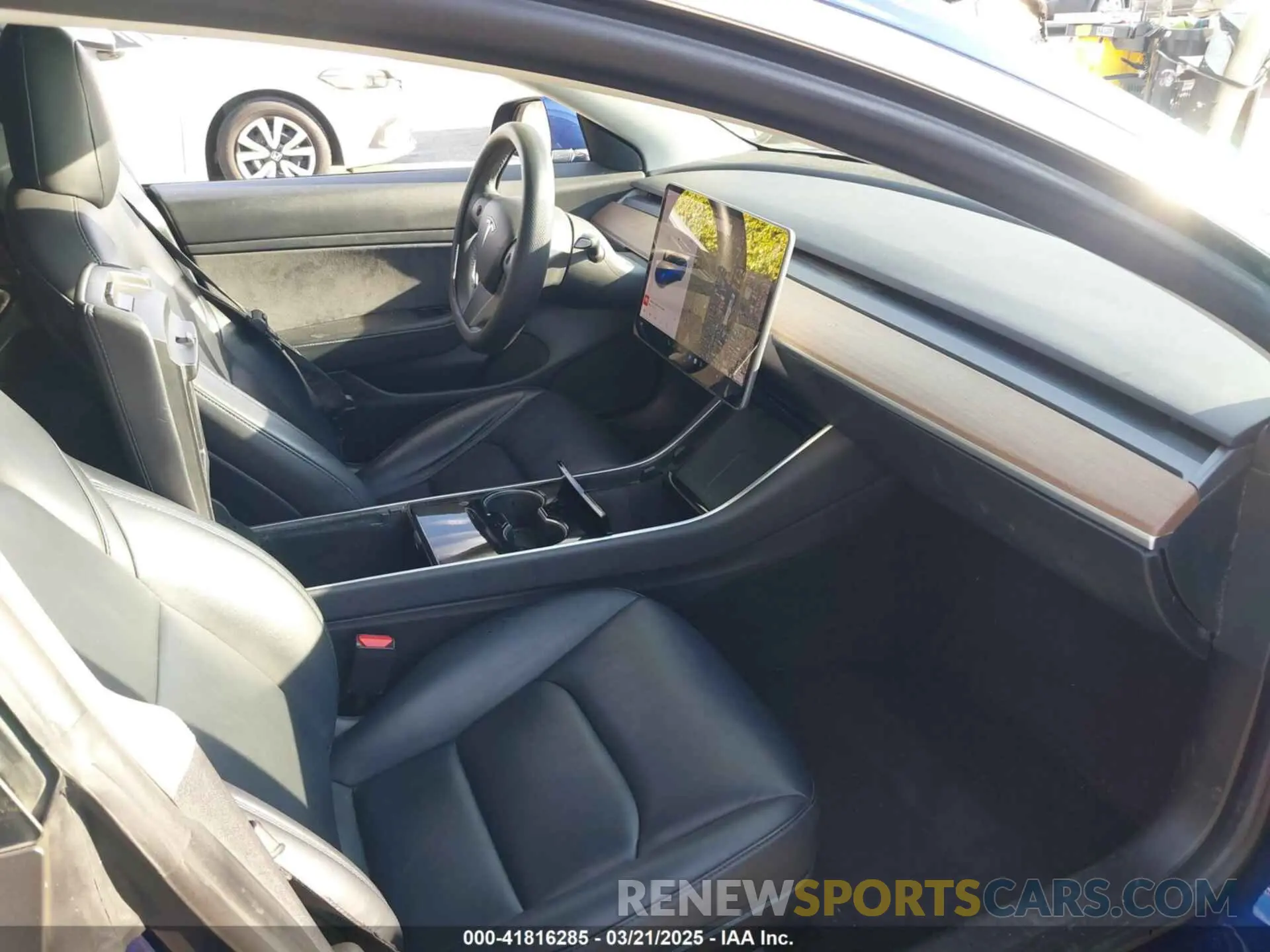 5 fotografías del automóvil dañado 5YJ3E1EA8LF785010 TESLA MODEL 3 2020