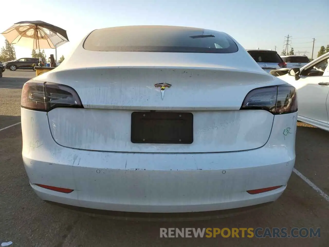 6 fotografías del automóvil dañado 5YJ3E1EA9LF633236 TESLA MODEL 3 2020