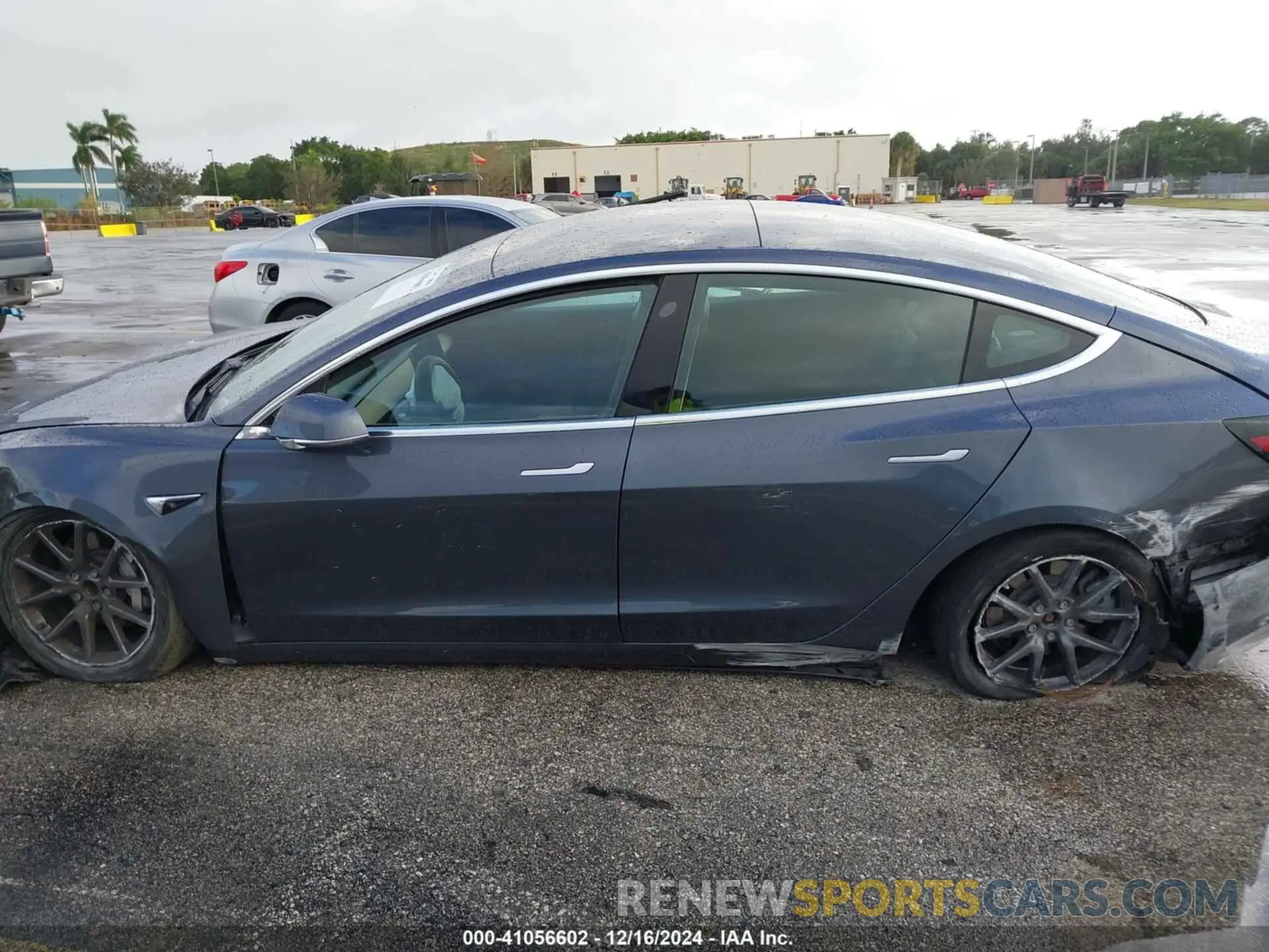 14 fotografías del automóvil dañado 5YJ3E1EA9LF657911 TESLA MODEL 3 2020