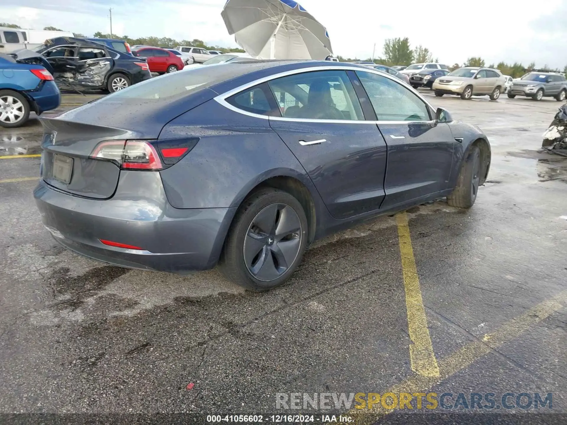 4 fotografías del automóvil dañado 5YJ3E1EA9LF657911 TESLA MODEL 3 2020
