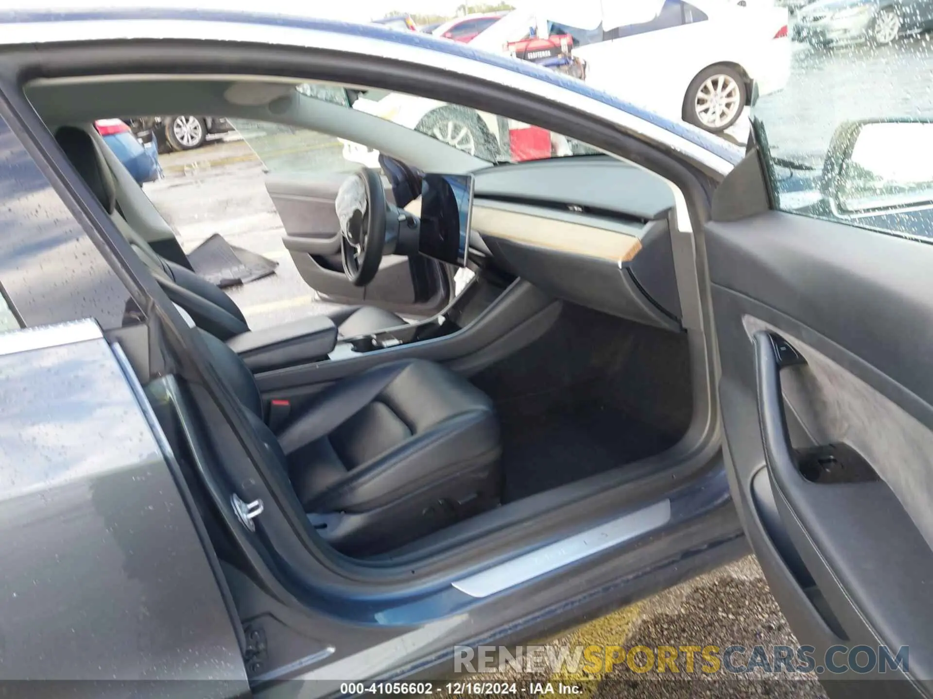 5 fotografías del automóvil dañado 5YJ3E1EA9LF657911 TESLA MODEL 3 2020