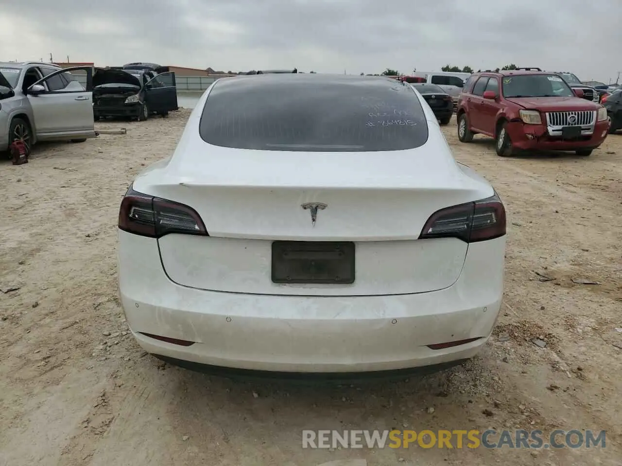 6 fotografías del automóvil dañado 5YJ3E1EA9LF709943 TESLA MODEL 3 2020