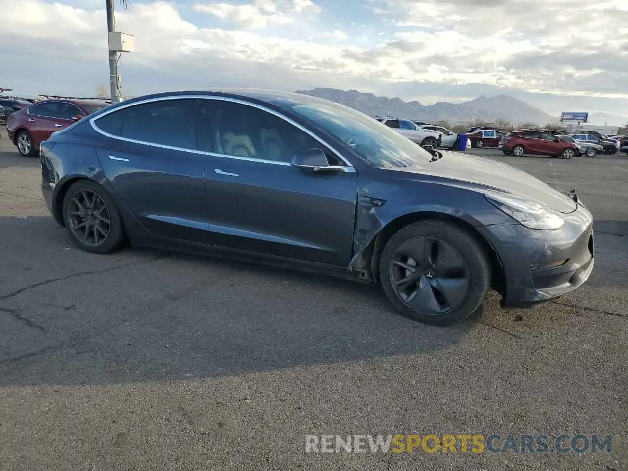 4 fotografías del automóvil dañado 5YJ3E1EA9LF803479 TESLA MODEL 3 2020