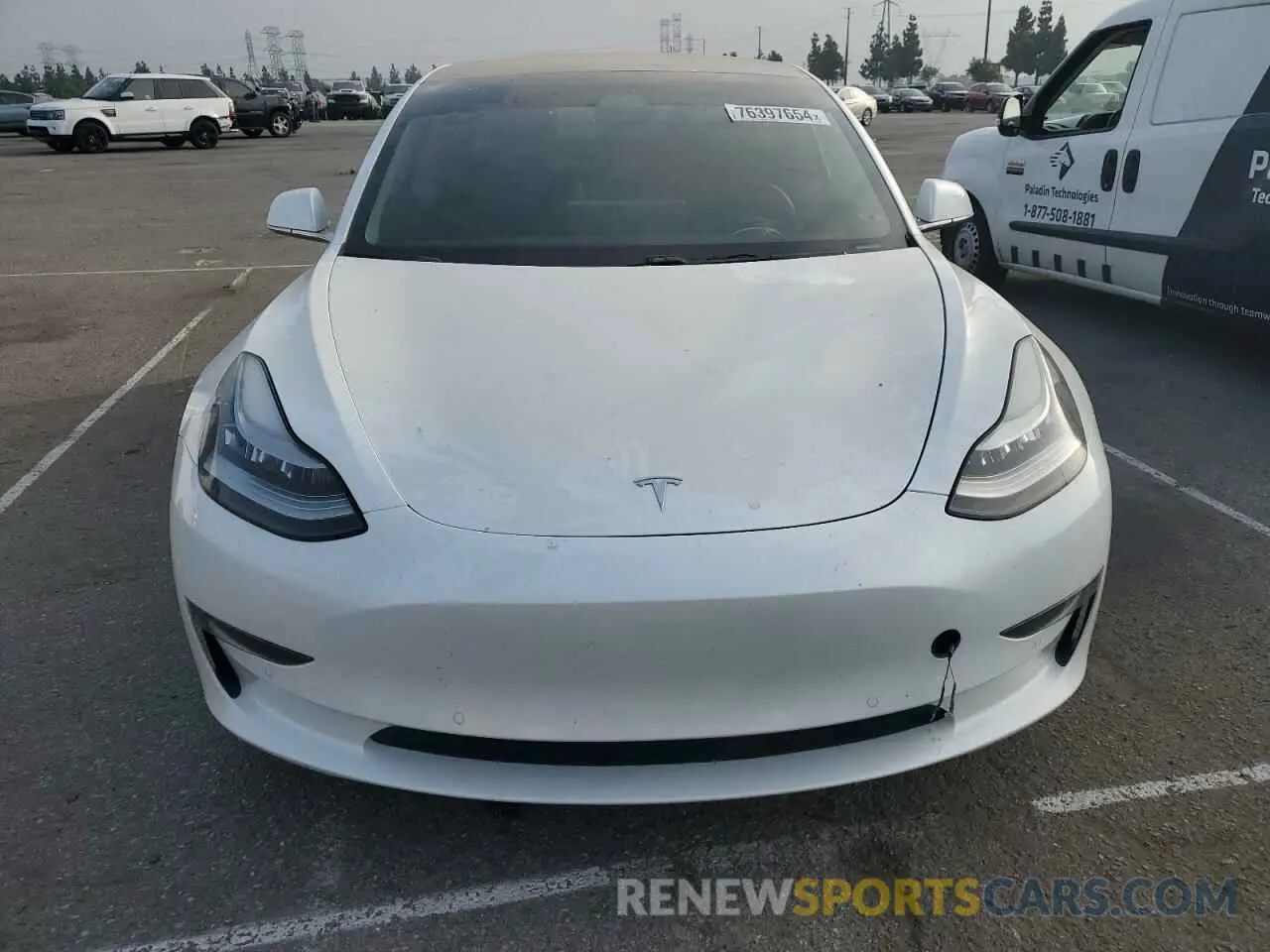 5 fotografías del automóvil dañado 5YJ3E1EA9LF806429 TESLA MODEL 3 2020