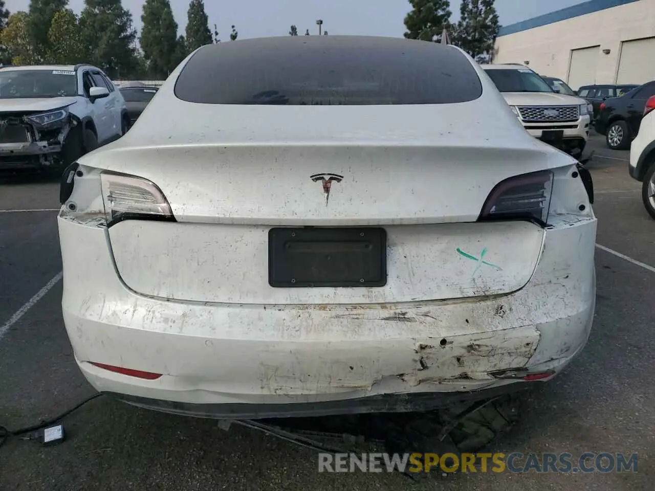 6 fotografías del automóvil dañado 5YJ3E1EA9LF806429 TESLA MODEL 3 2020