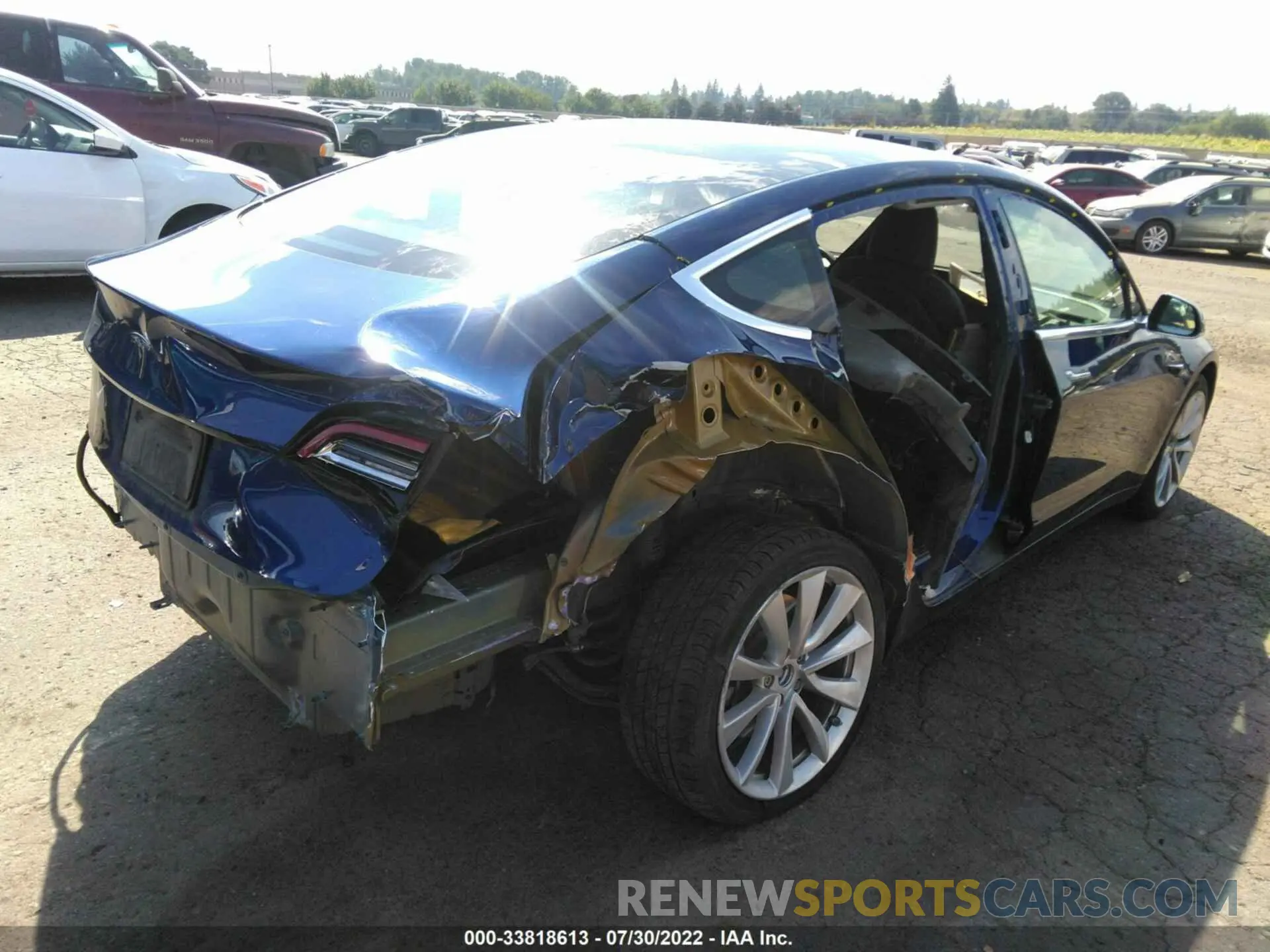4 fotografías del automóvil dañado 5YJ3E1EAXLF614128 TESLA MODEL 3 2020