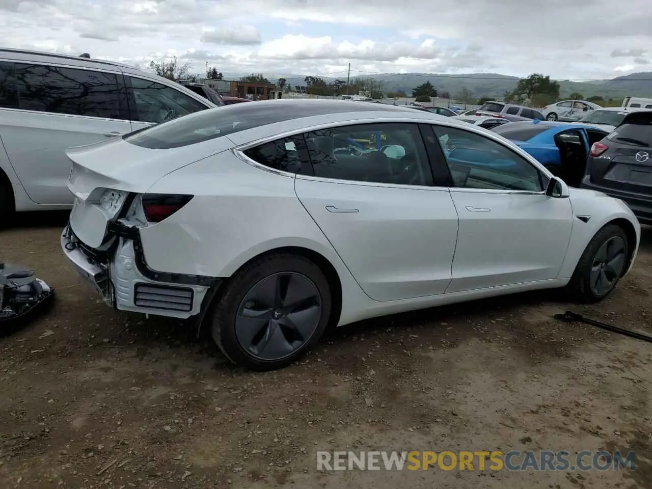 3 fotografías del automóvil dañado 5YJ3E1EAXLF645041 TESLA MODEL 3 2020