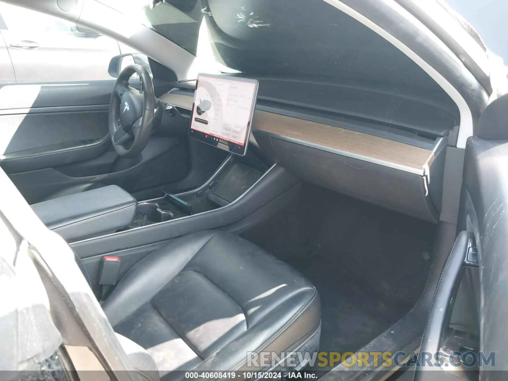 5 fotografías del automóvil dañado 5YJ3E1EAXLF645511 TESLA MODEL 3 2020