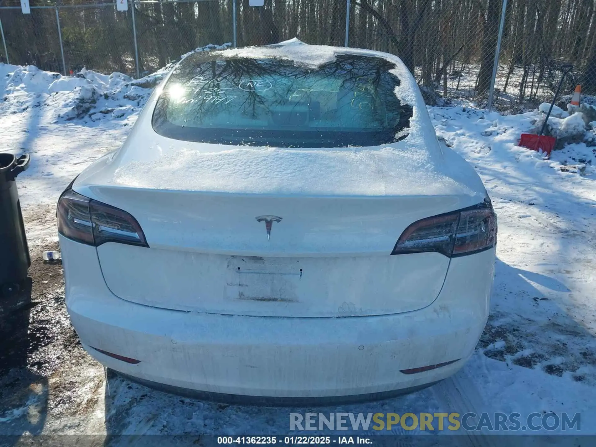16 fotografías del automóvil dañado 5YJ3E1EAXLF709949 TESLA MODEL 3 2020