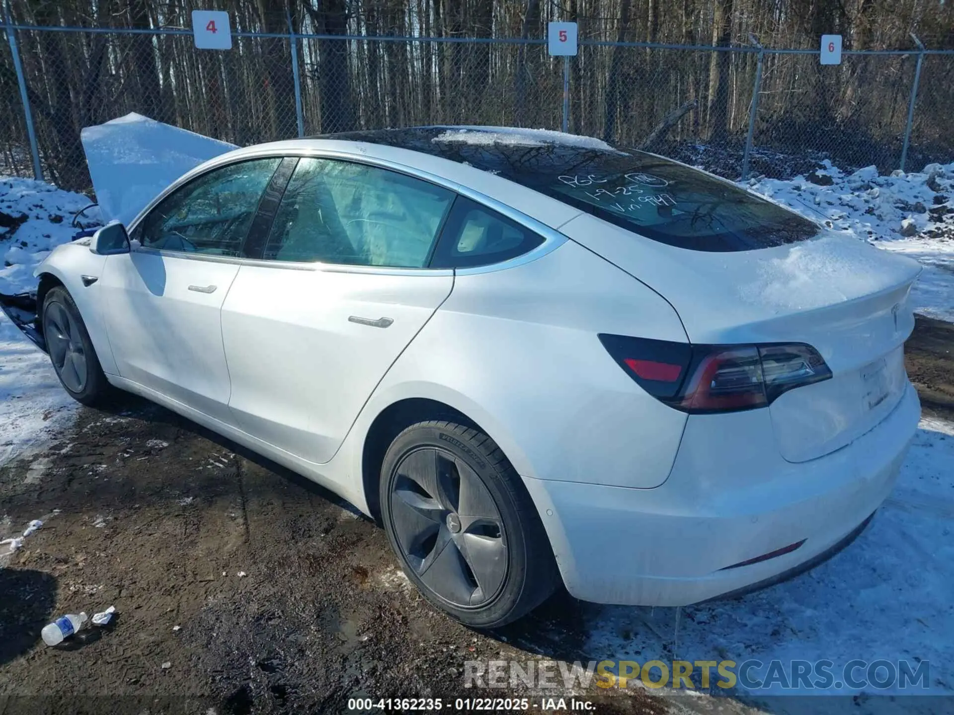3 fotografías del automóvil dañado 5YJ3E1EAXLF709949 TESLA MODEL 3 2020