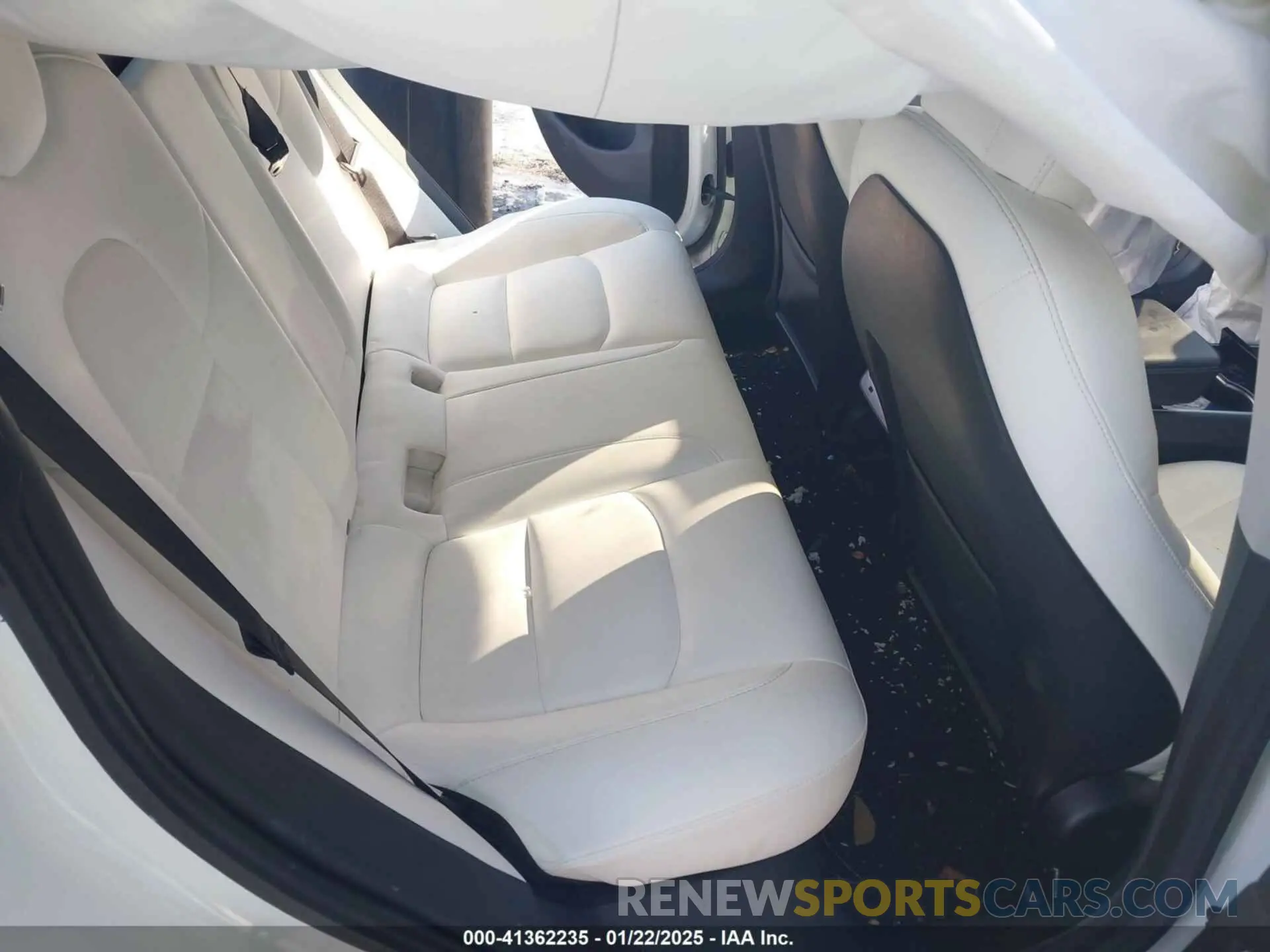 8 fotografías del automóvil dañado 5YJ3E1EAXLF709949 TESLA MODEL 3 2020