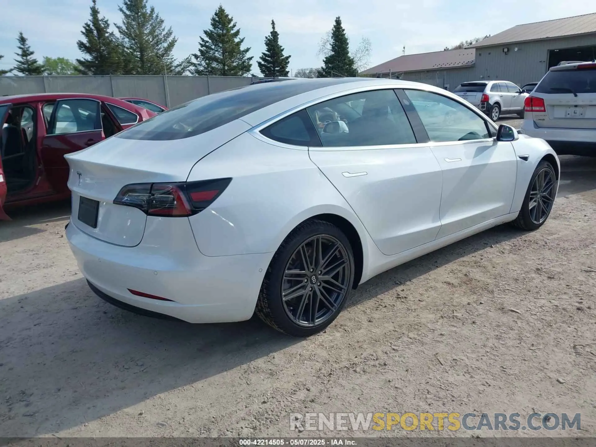 4 fotografías del automóvil dañado 5YJ3E1EAXLF738061 TESLA MODEL 3 2020