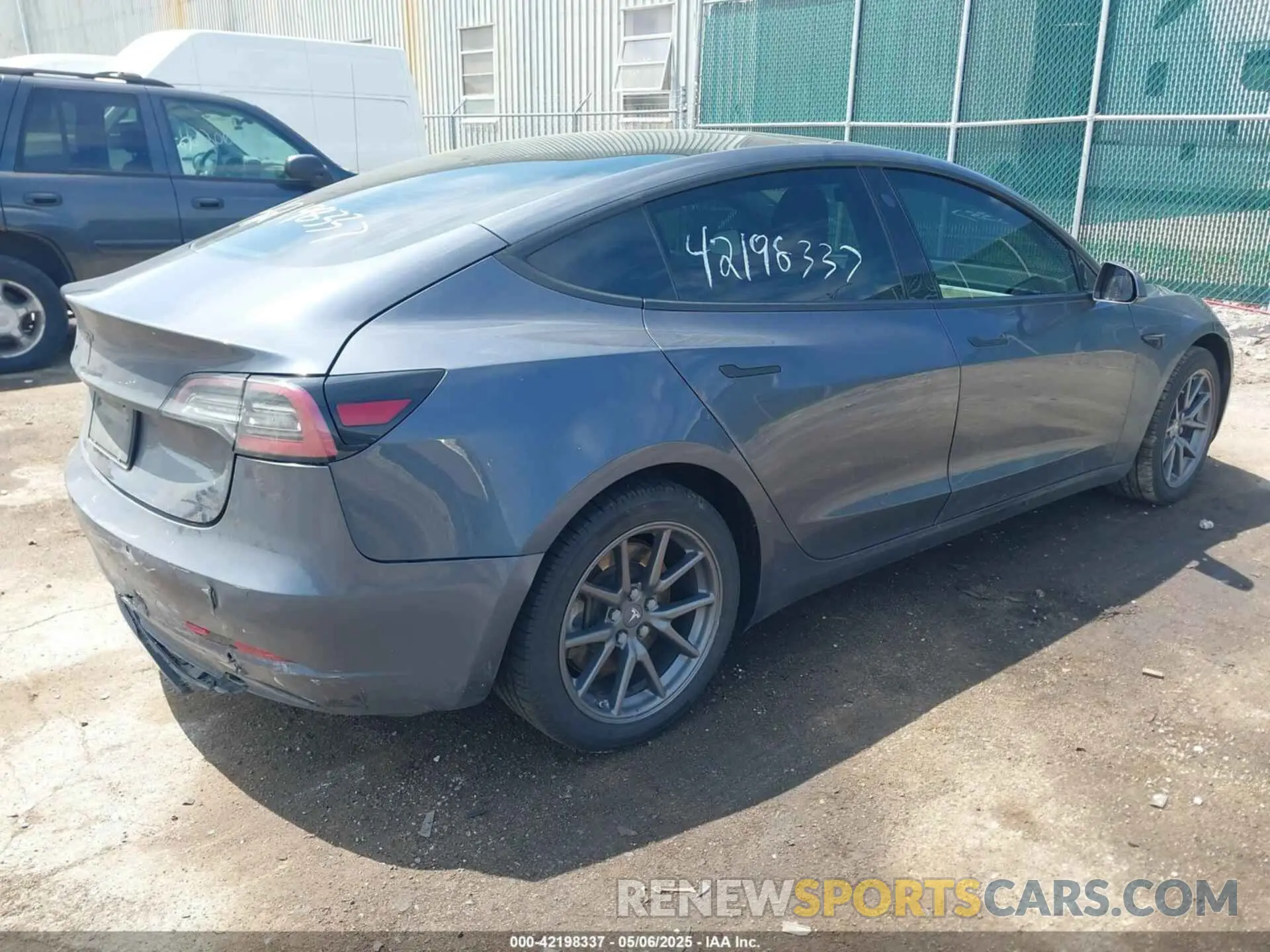 4 fotografías del automóvil dañado 5YJ3E1EAXLF783517 TESLA MODEL 3 2020