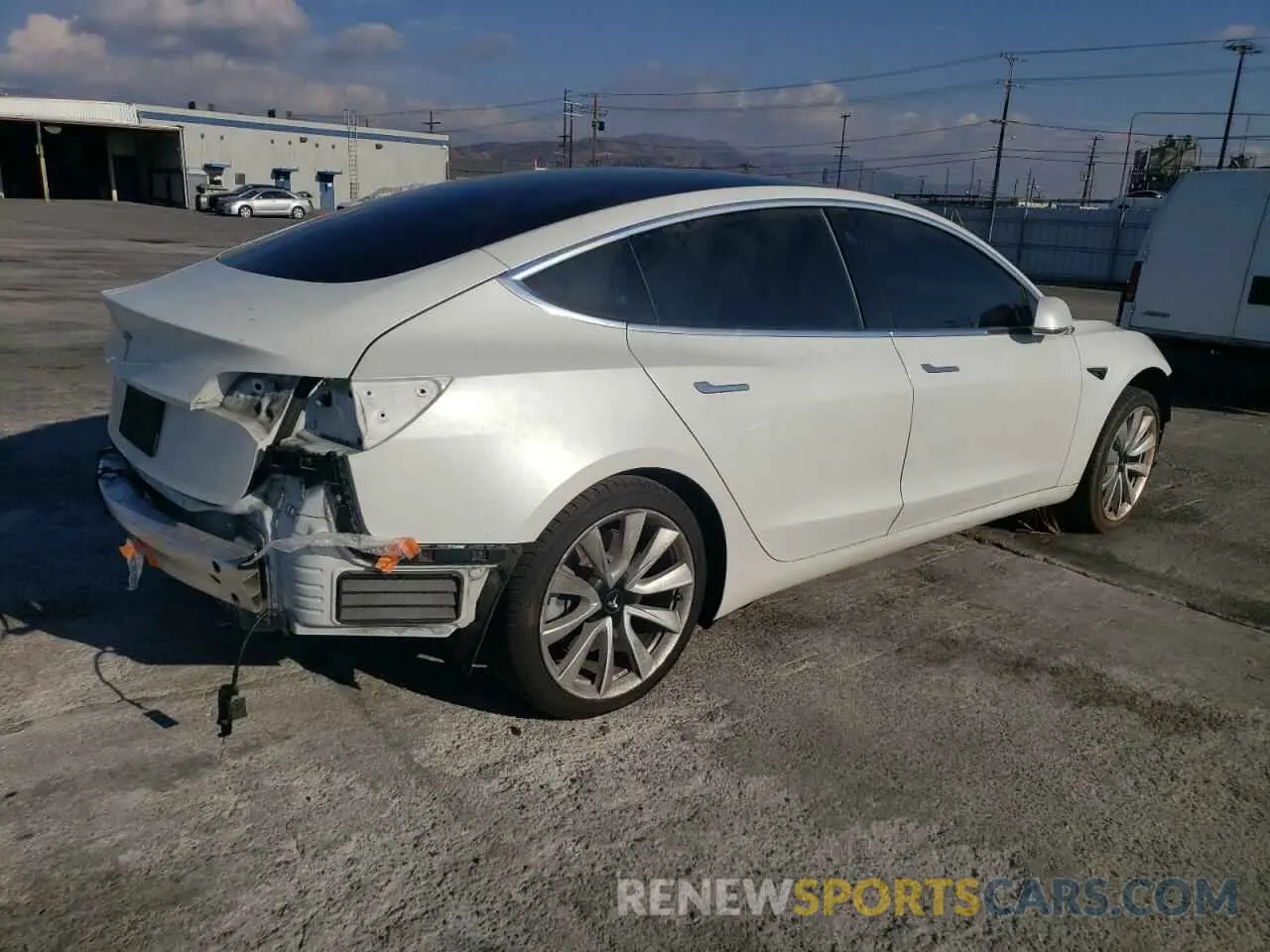 3 fotografías del automóvil dañado 5YJ3E1EAXLF793013 TESLA MODEL 3 2020