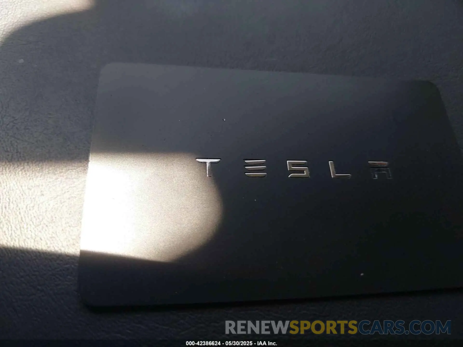11 fotografías del automóvil dañado 5YJ3E1EAXLF806360 TESLA MODEL 3 2020