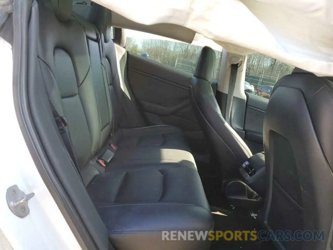 11 fotografías del automóvil dañado 5YJ3E1EB0LF628130 TESLA MODEL 3 2020