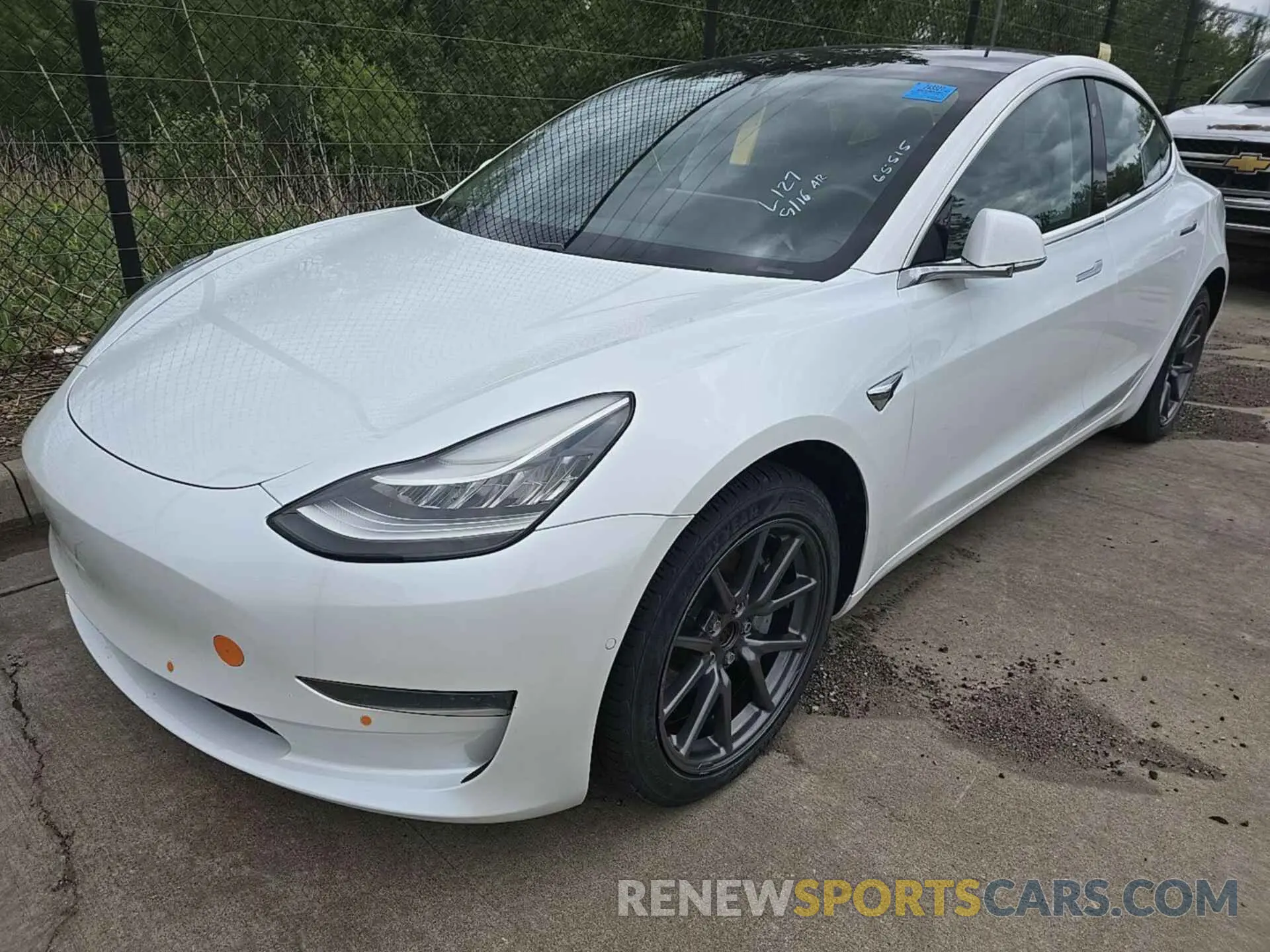 13 fotografías del automóvil dañado 5YJ3E1EB0LF636678 TESLA MODEL 3 2020