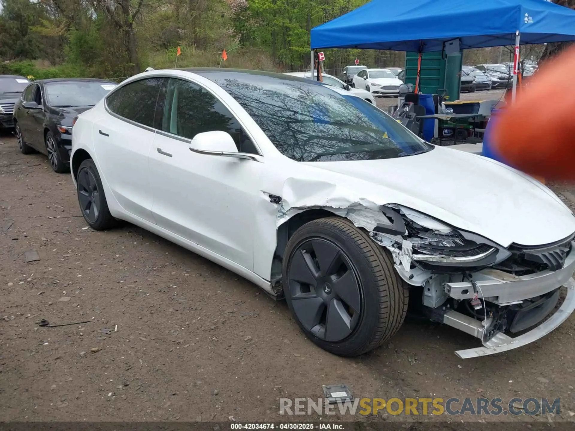 14 fotografías del automóvil dañado 5YJ3E1EB0LF637491 TESLA MODEL 3 2020