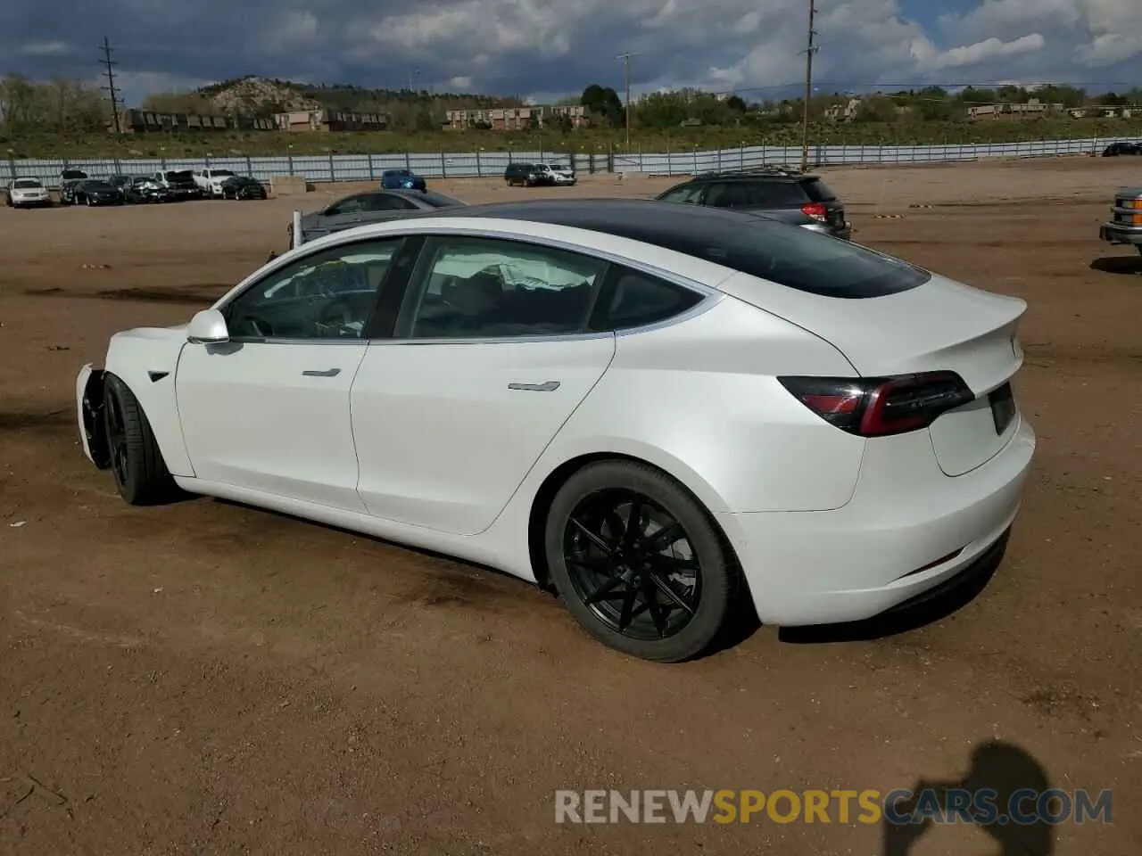 2 fotografías del automóvil dañado 5YJ3E1EB0LF637541 TESLA MODEL 3 2020