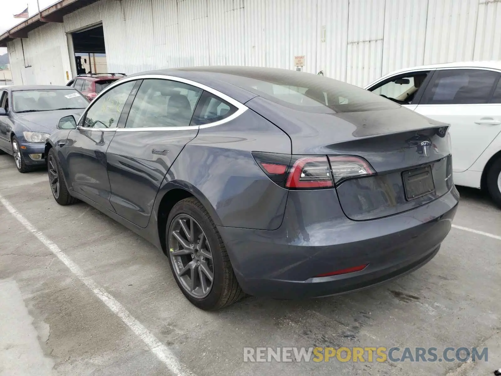 3 fotografías del automóvil dañado 5YJ3E1EB0LF664108 TESLA MODEL 3 2020