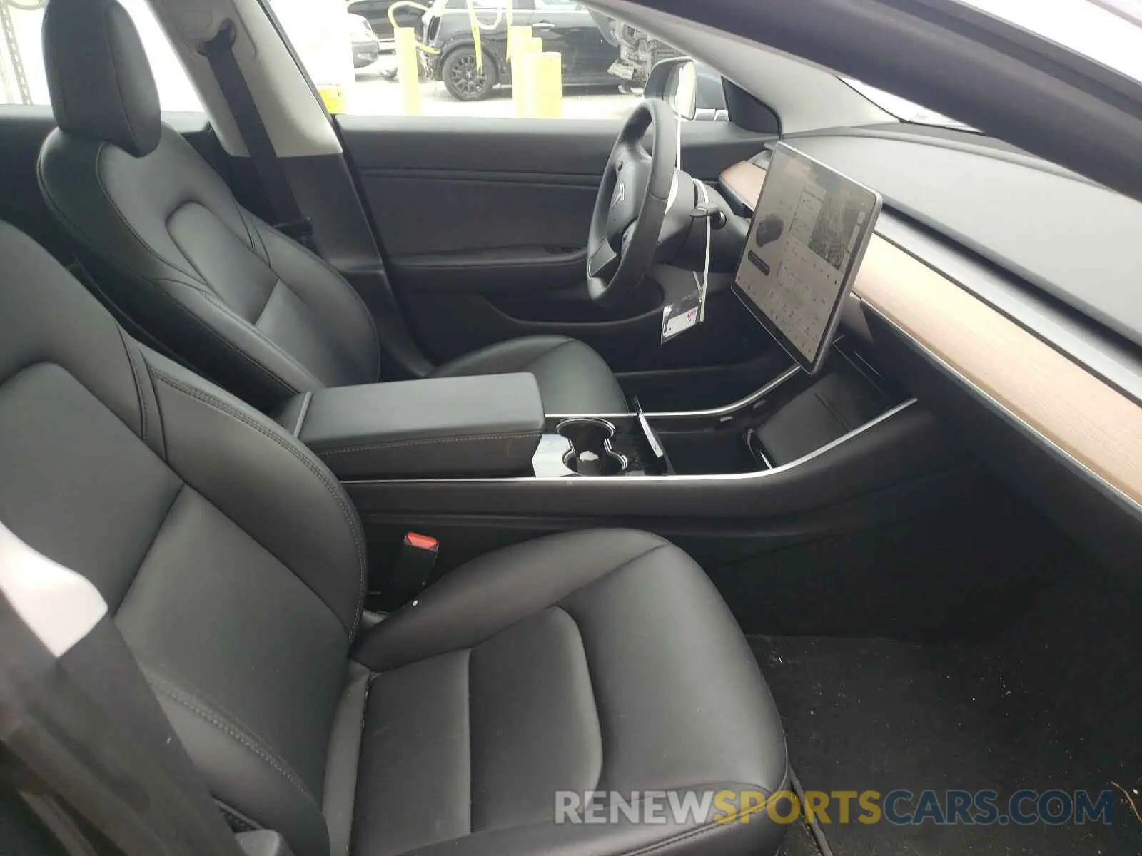 5 fotografías del automóvil dañado 5YJ3E1EB0LF664108 TESLA MODEL 3 2020