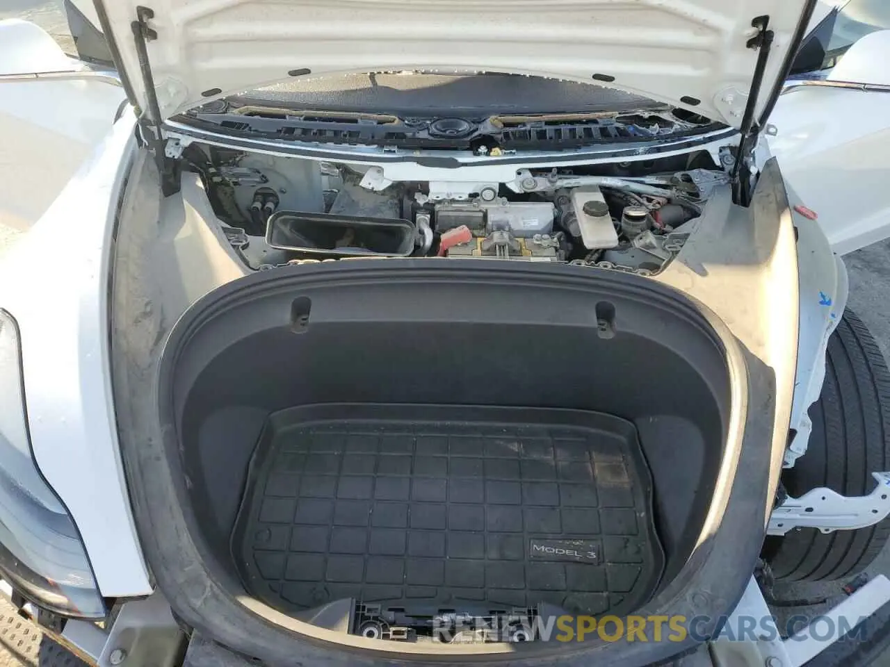 11 fotografías del automóvil dañado 5YJ3E1EB0LF665887 TESLA MODEL 3 2020