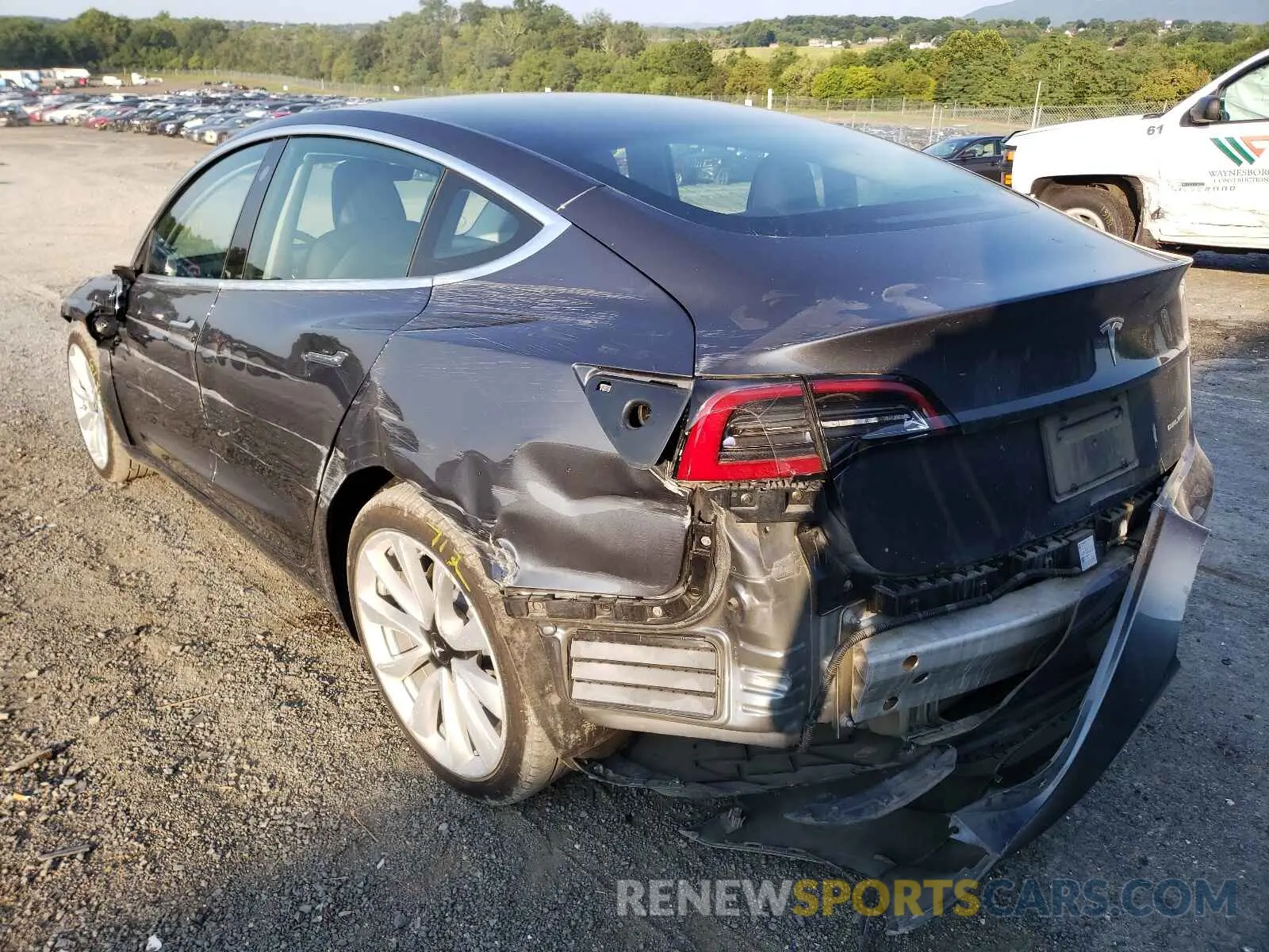 3 fotografías del automóvil dañado 5YJ3E1EB0LF666568 TESLA MODEL 3 2020