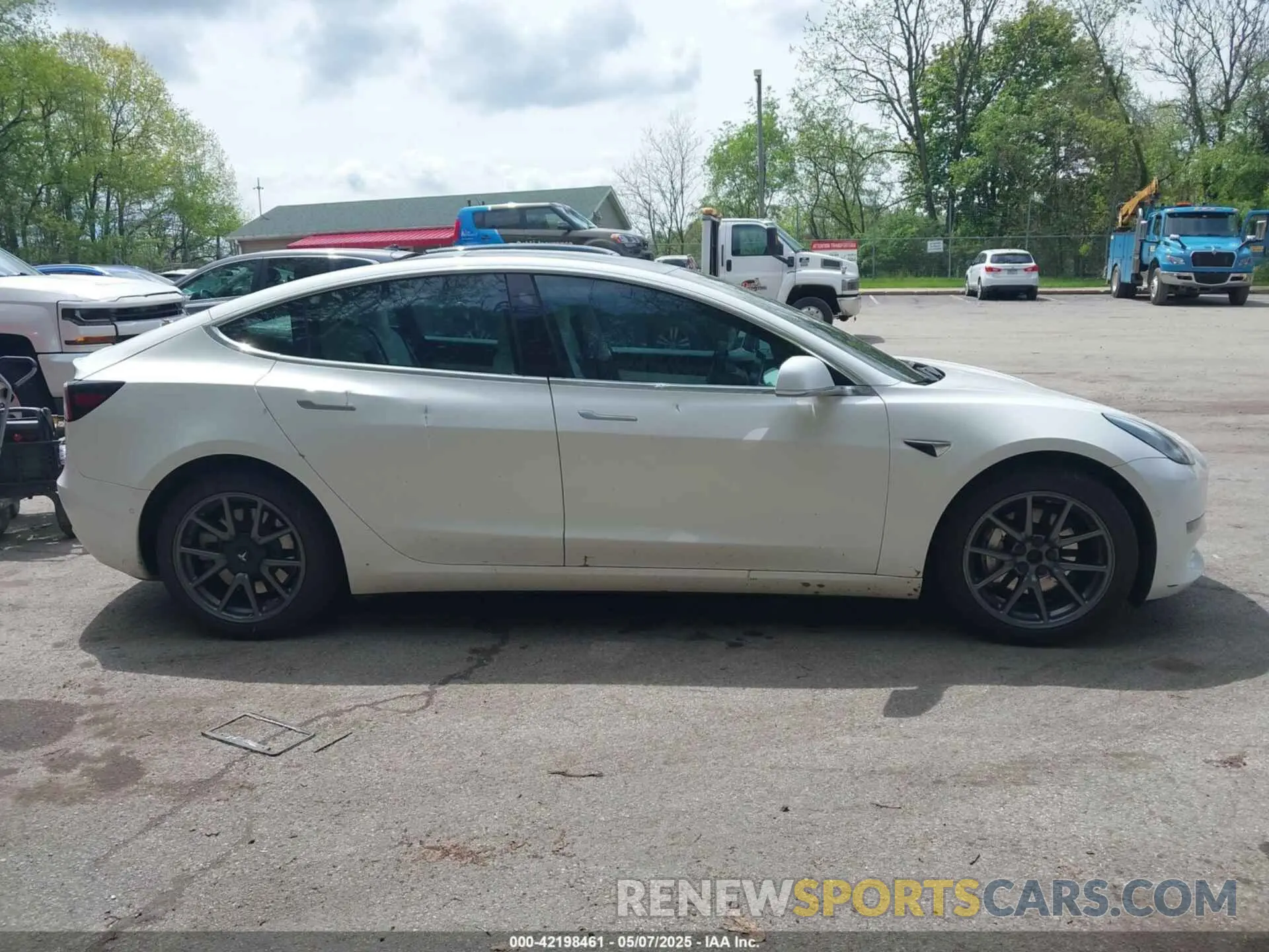 13 fotografías del automóvil dañado 5YJ3E1EB0LF712545 TESLA MODEL 3 2020
