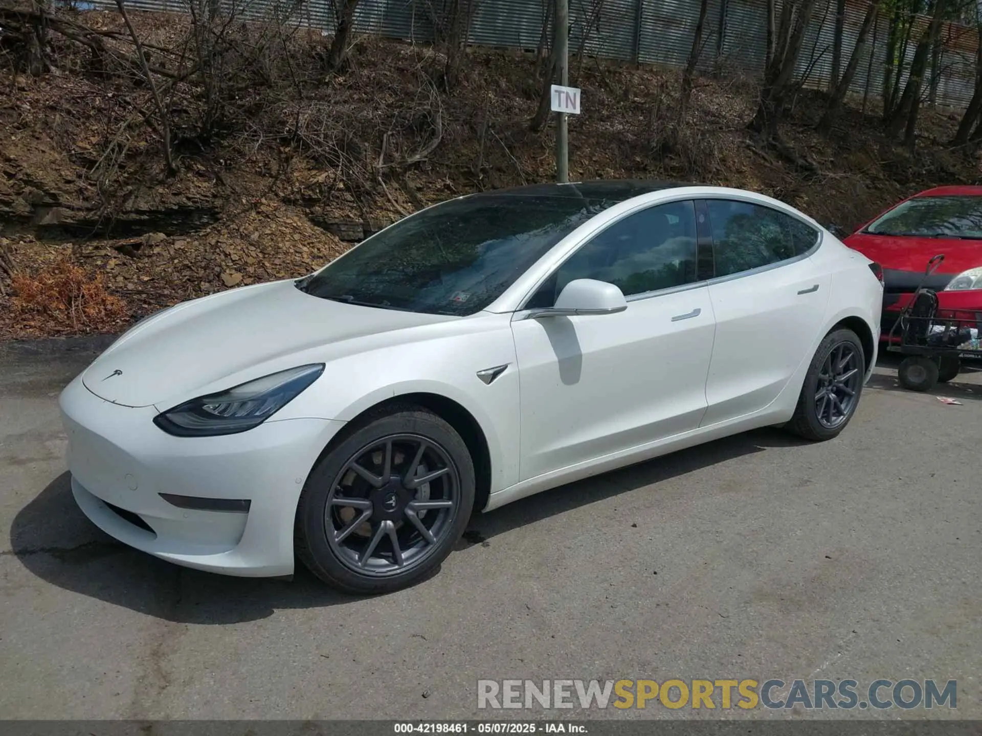 2 fotografías del automóvil dañado 5YJ3E1EB0LF712545 TESLA MODEL 3 2020