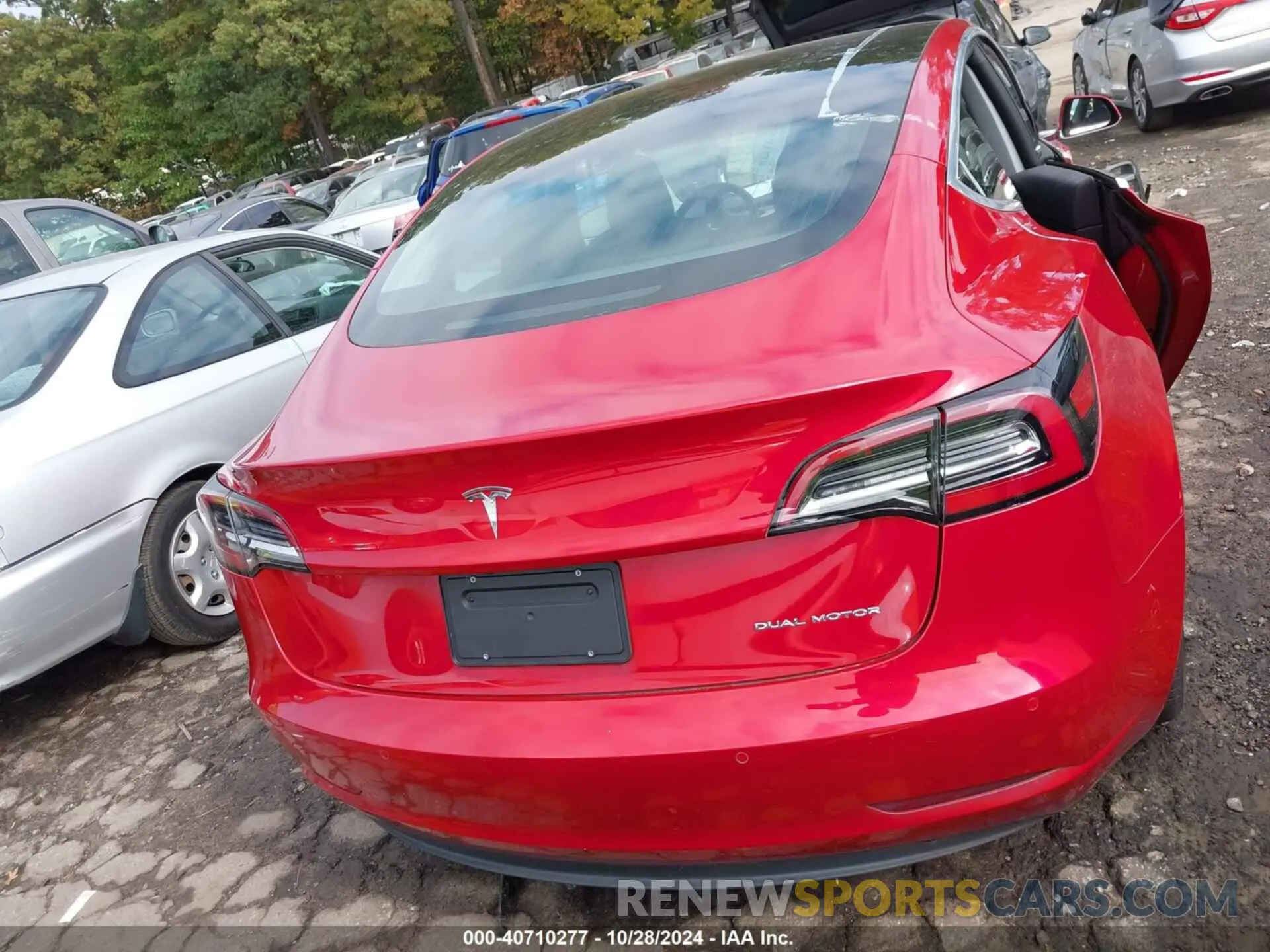 15 fotografías del automóvil dañado 5YJ3E1EB0LF735632 TESLA MODEL 3 2020