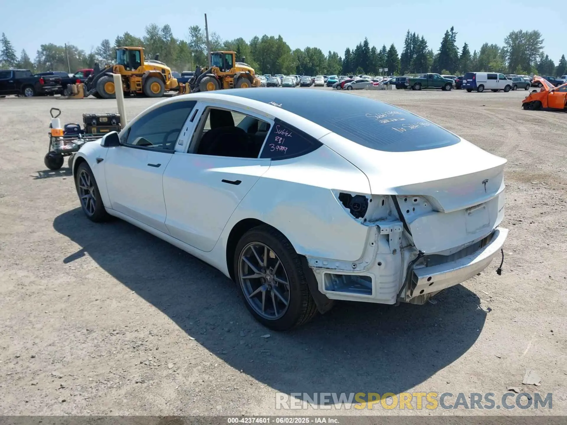 3 fotografías del automóvil dañado 5YJ3E1EB0LF741639 TESLA MODEL 3 2020