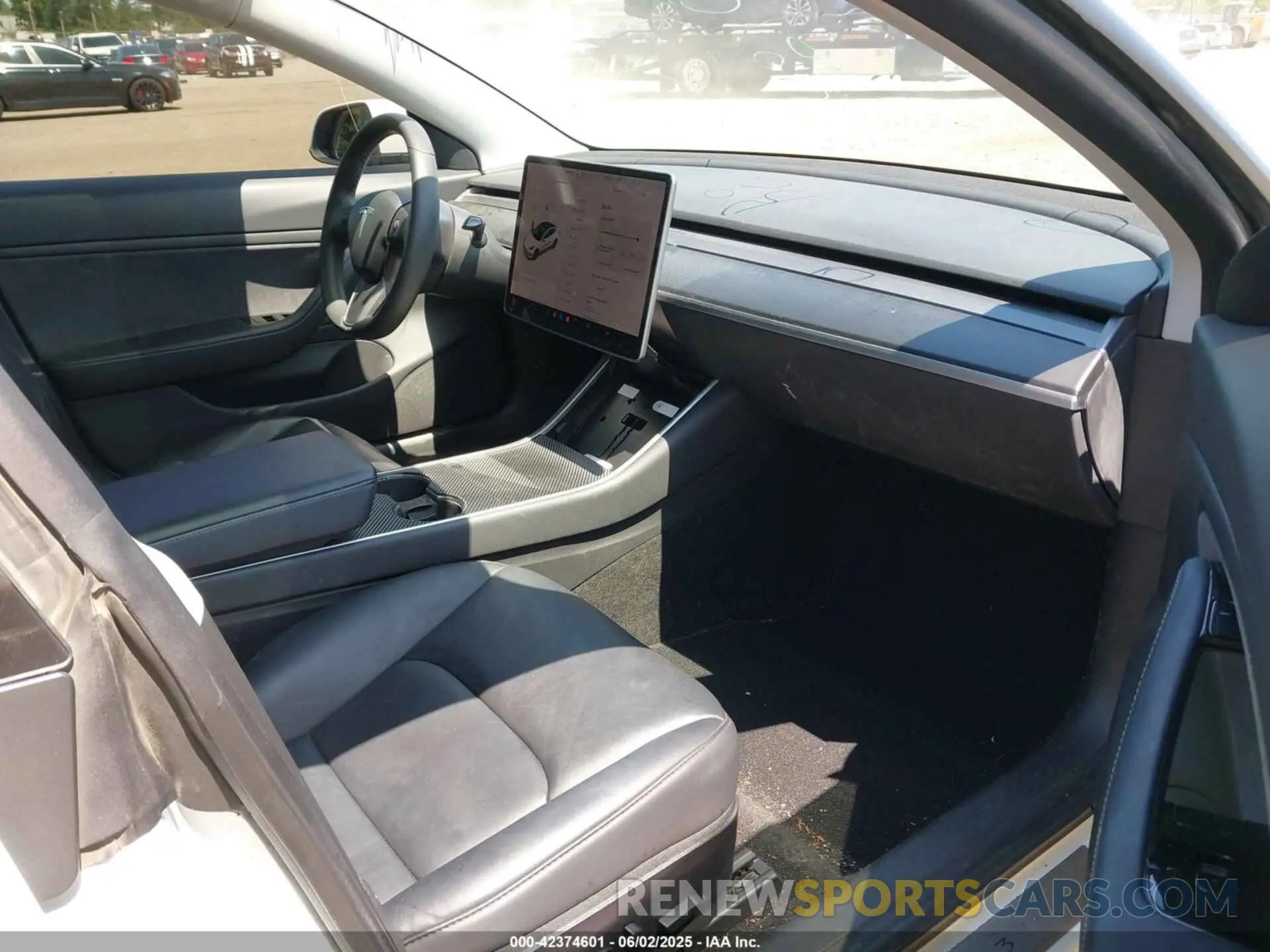 5 fotografías del automóvil dañado 5YJ3E1EB0LF741639 TESLA MODEL 3 2020