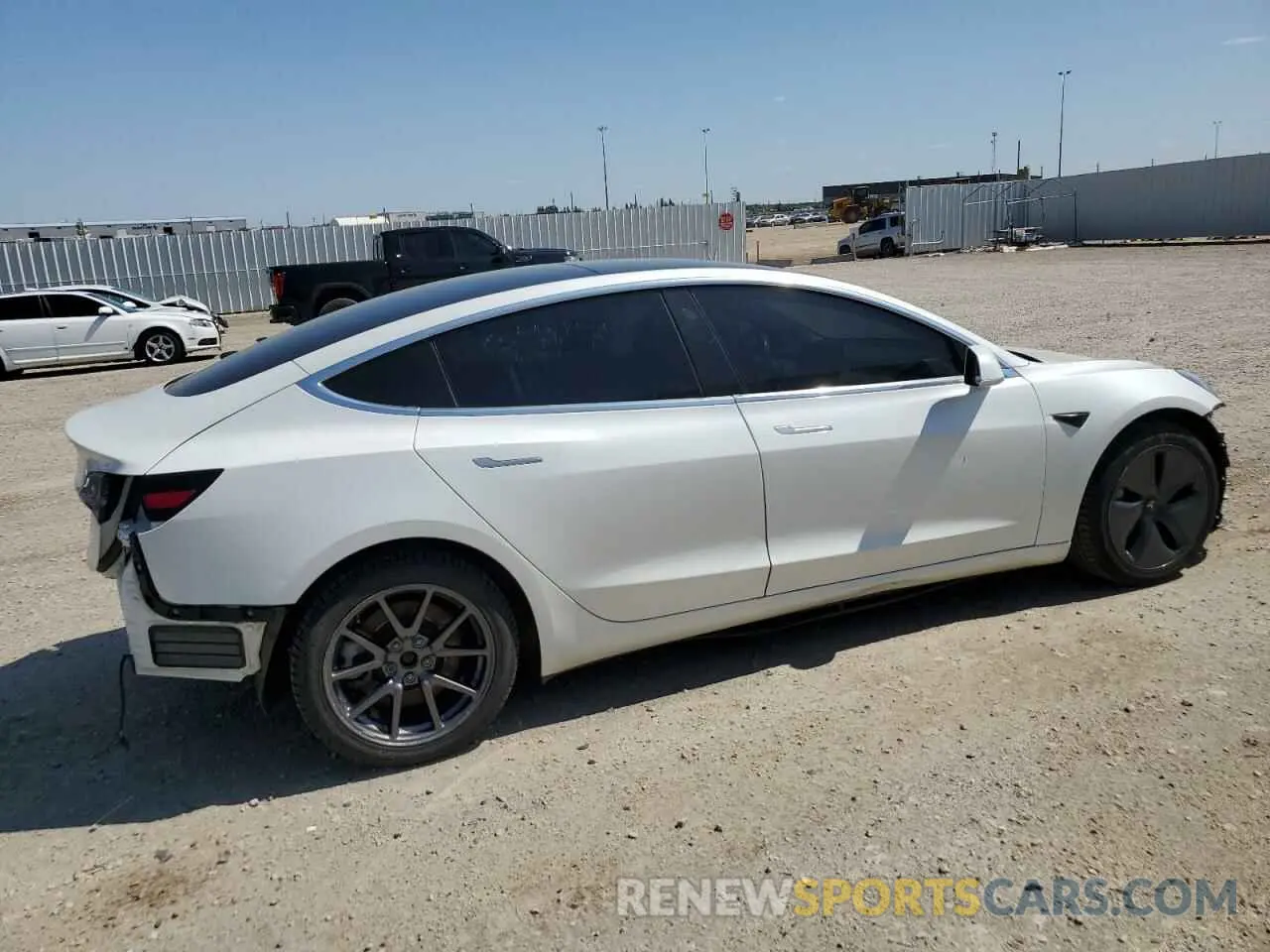 3 fotografías del automóvil dañado 5YJ3E1EB0LF786046 TESLA MODEL 3 2020