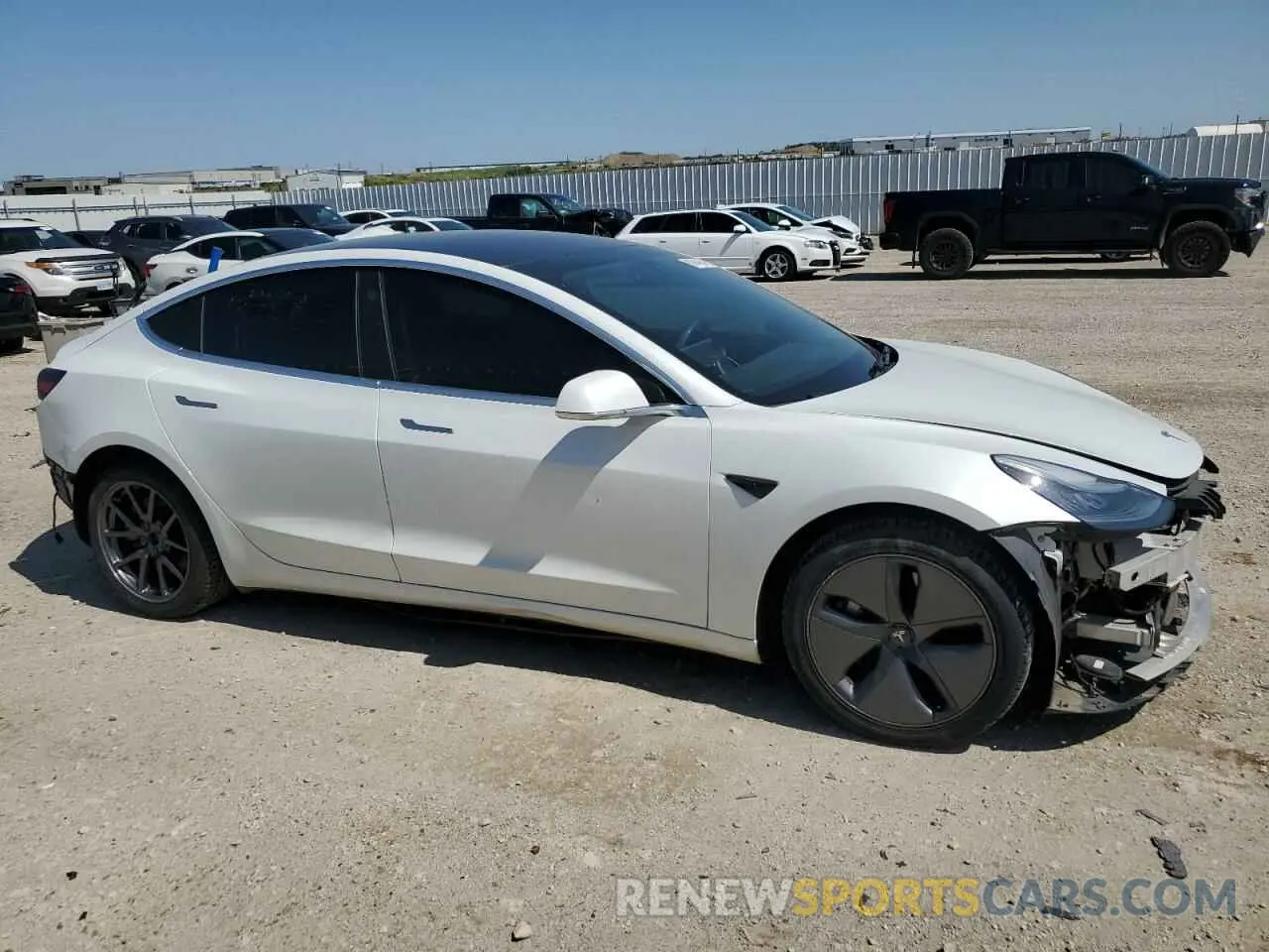 4 fotografías del automóvil dañado 5YJ3E1EB0LF786046 TESLA MODEL 3 2020