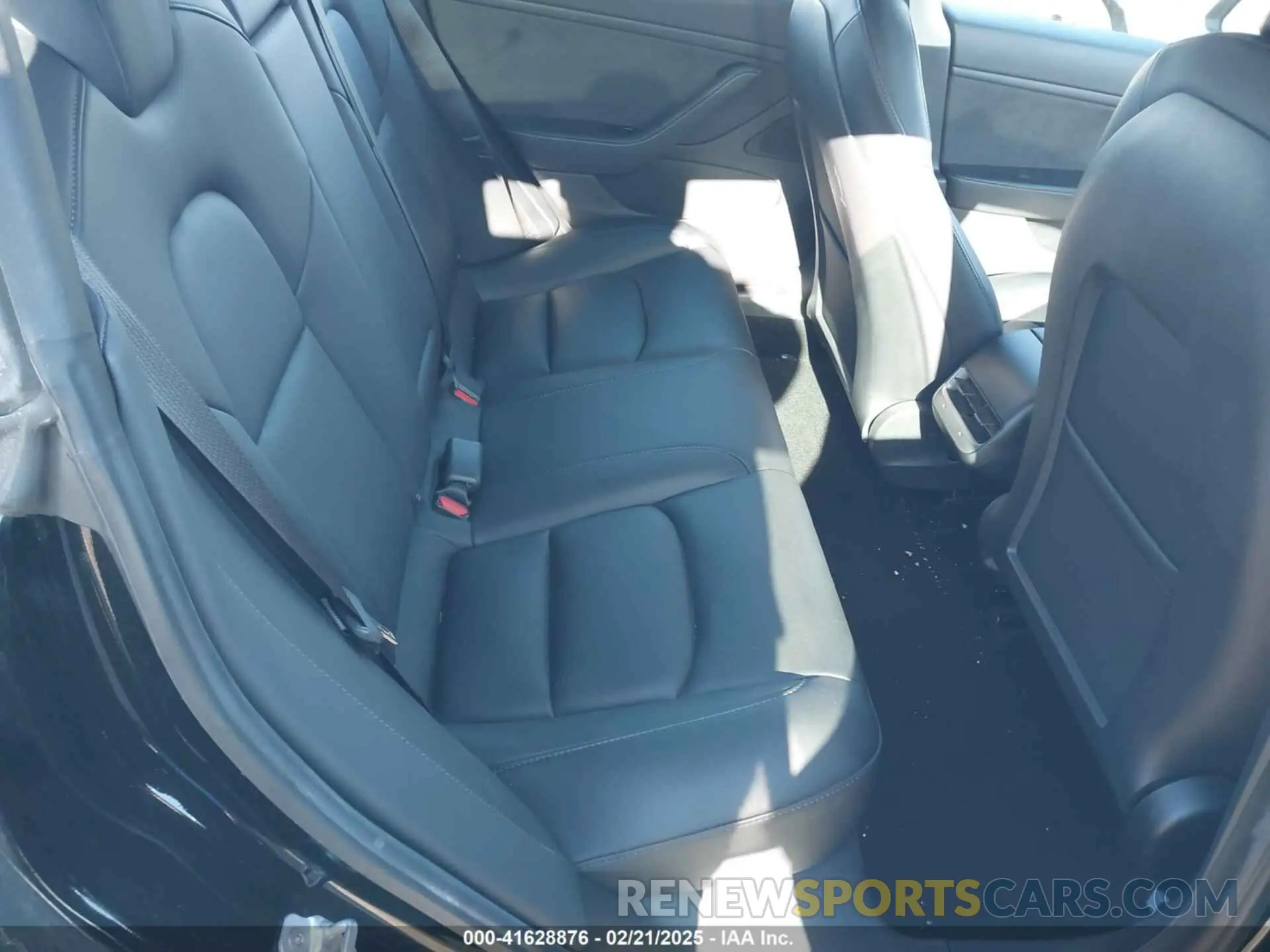 8 fotografías del automóvil dañado 5YJ3E1EB0LF800740 TESLA MODEL 3 2020