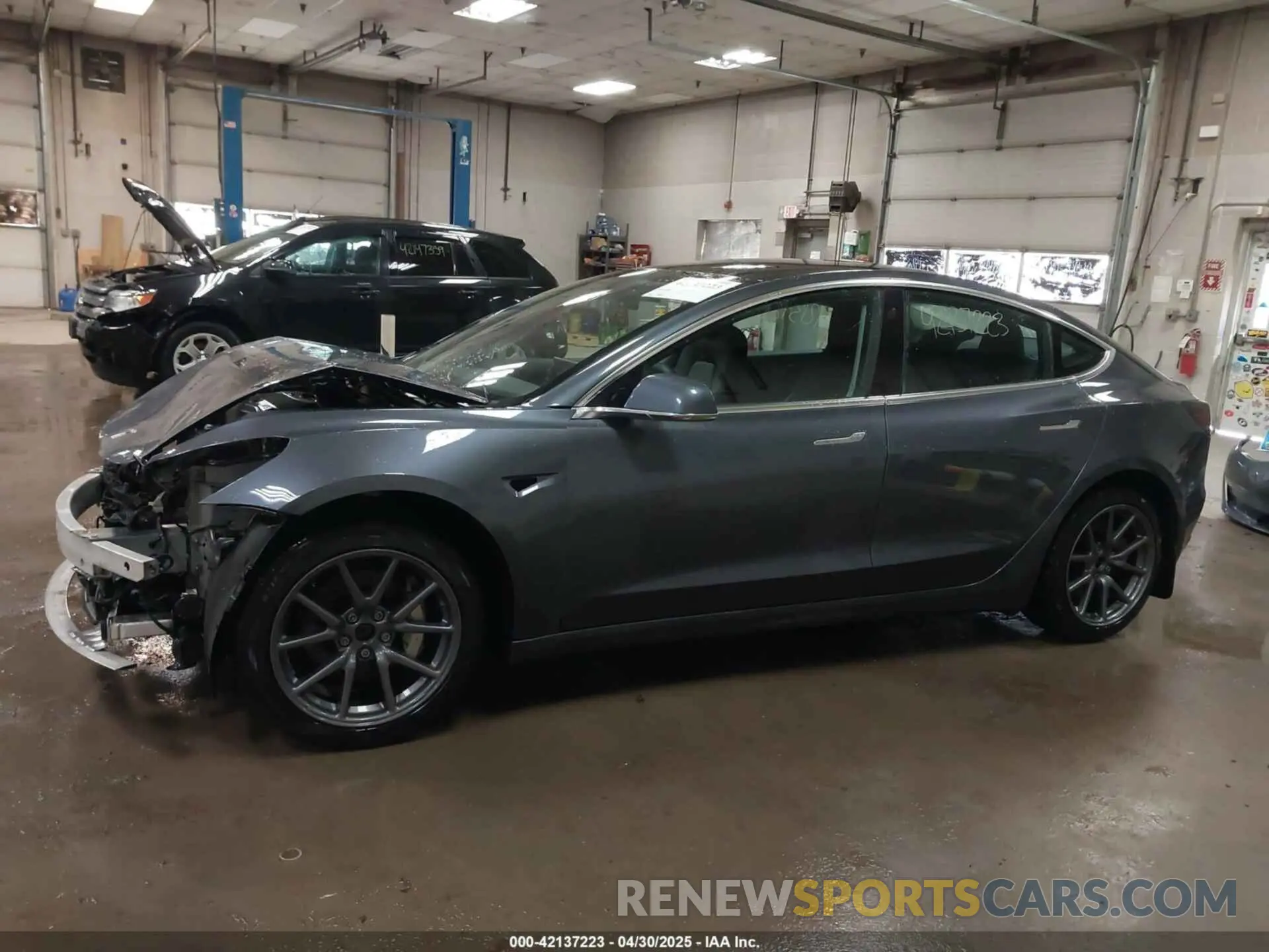 15 fotografías del automóvil dañado 5YJ3E1EB0LF800804 TESLA MODEL 3 2020