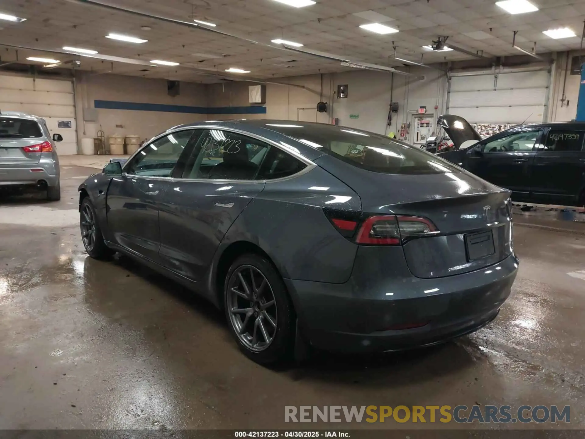 3 fotografías del automóvil dañado 5YJ3E1EB0LF800804 TESLA MODEL 3 2020