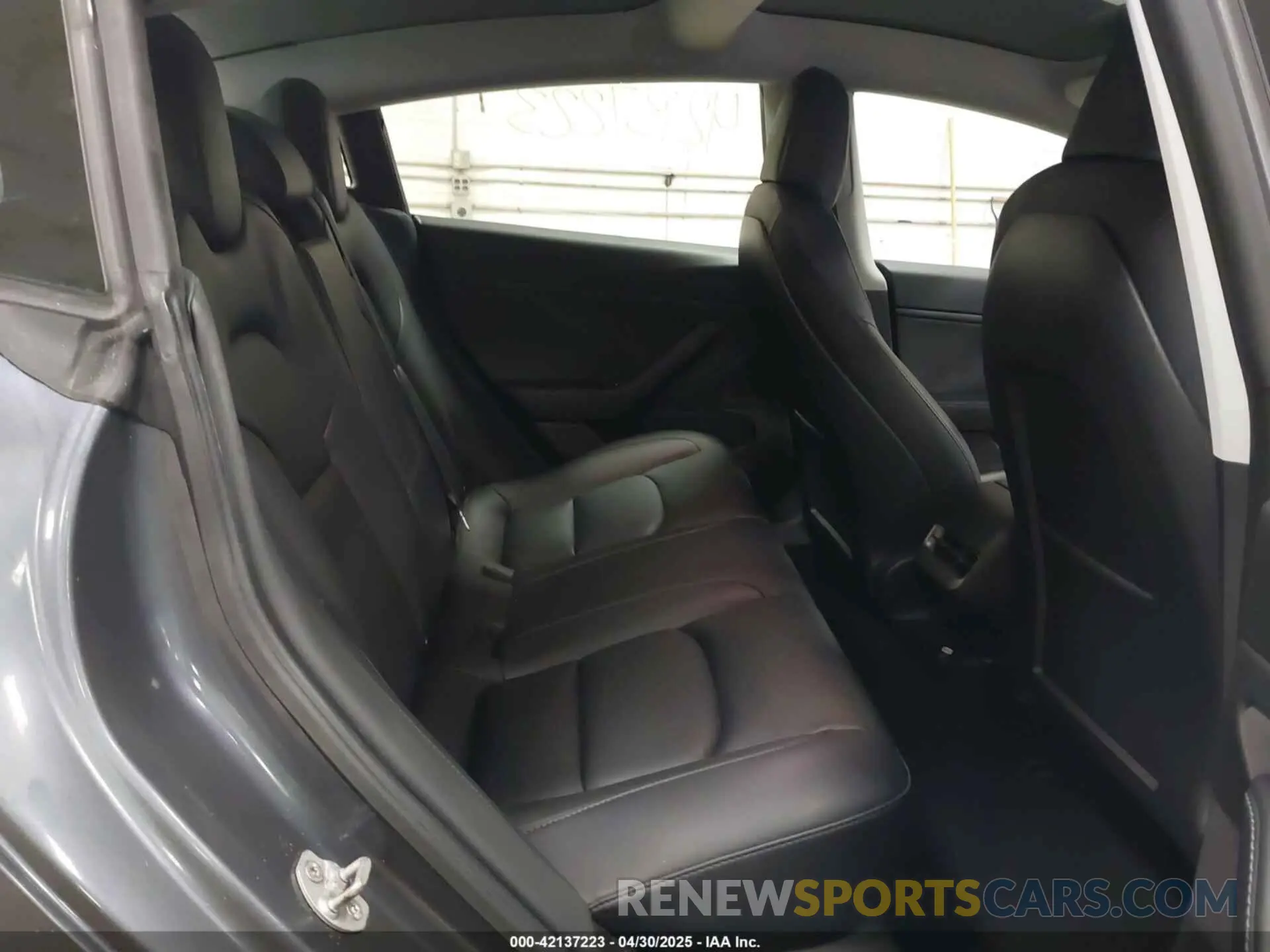 8 fotografías del automóvil dañado 5YJ3E1EB0LF800804 TESLA MODEL 3 2020