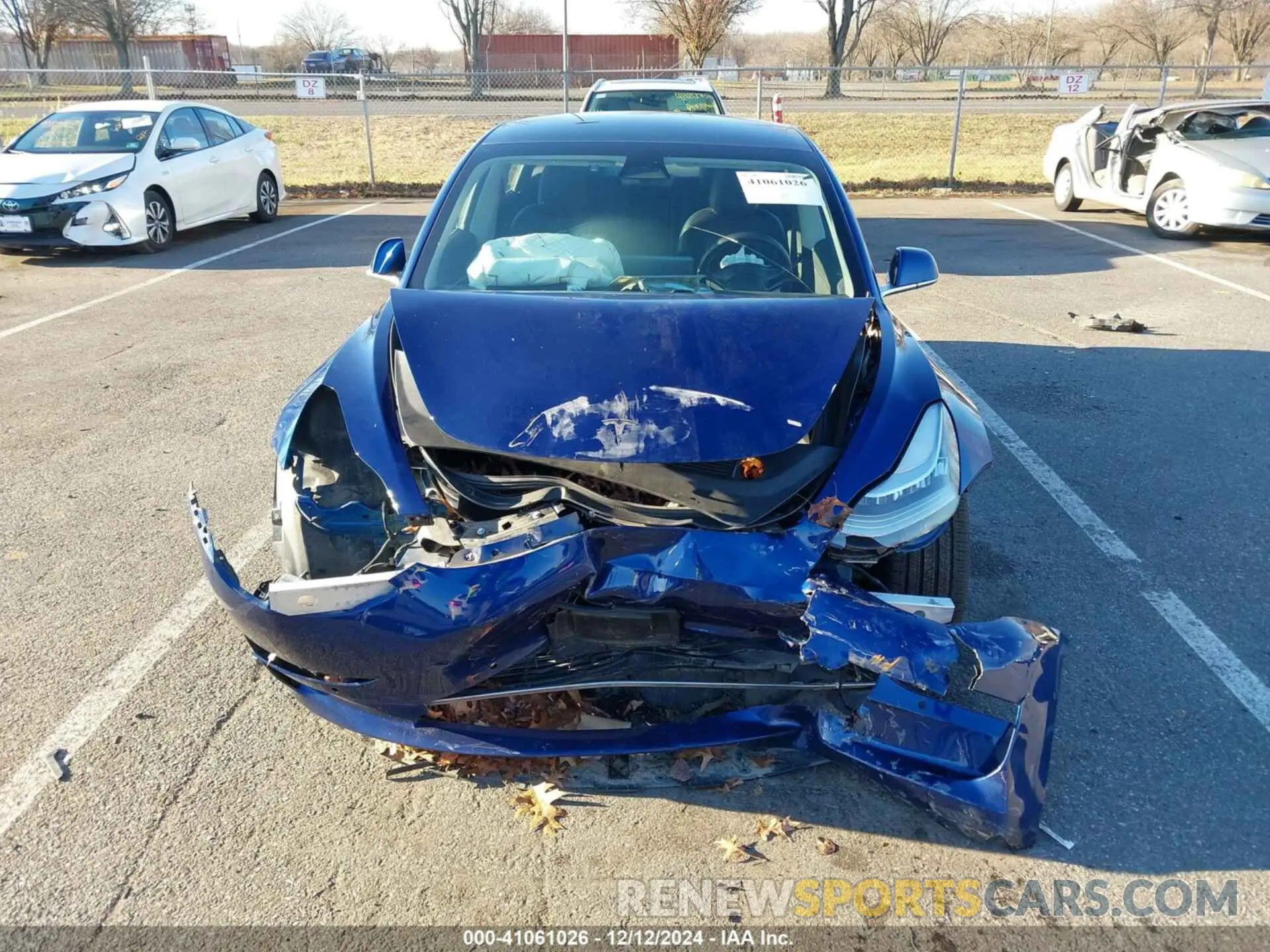11 fotografías del automóvil dañado 5YJ3E1EB1LF535066 TESLA MODEL 3 2020