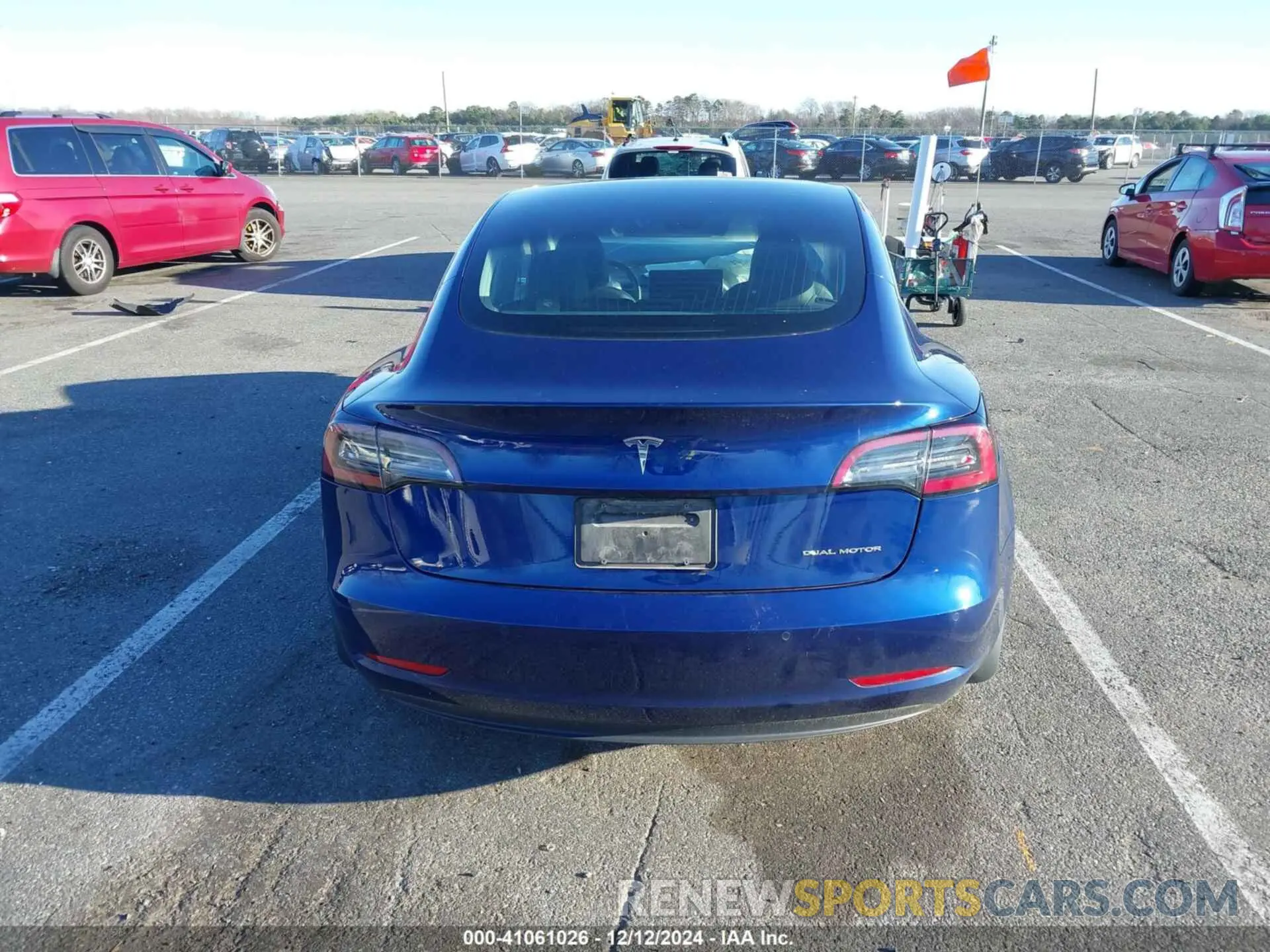 15 fotografías del automóvil dañado 5YJ3E1EB1LF535066 TESLA MODEL 3 2020