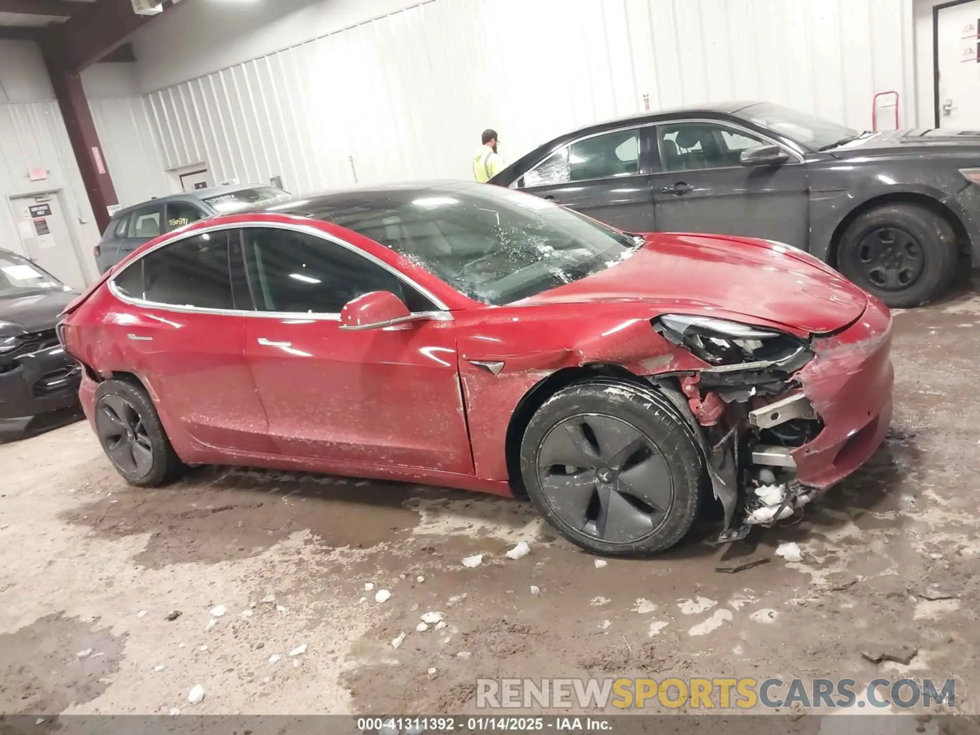 13 fotografías del automóvil dañado 5YJ3E1EB1LF600370 TESLA MODEL 3 2020