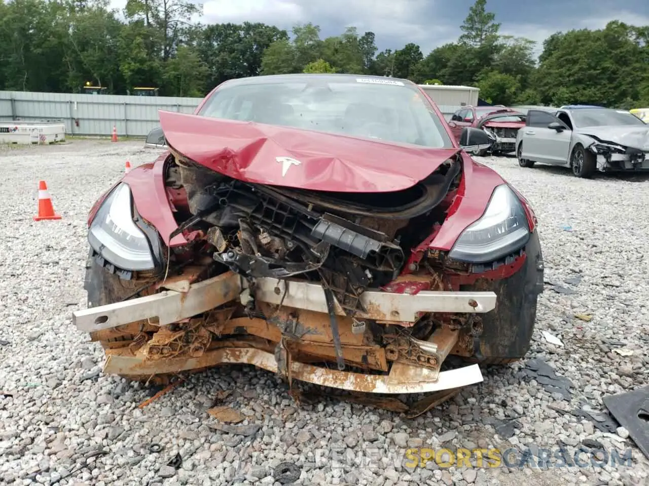 5 fotografías del automóvil dañado 5YJ3E1EB1LF617086 TESLA MODEL 3 2020
