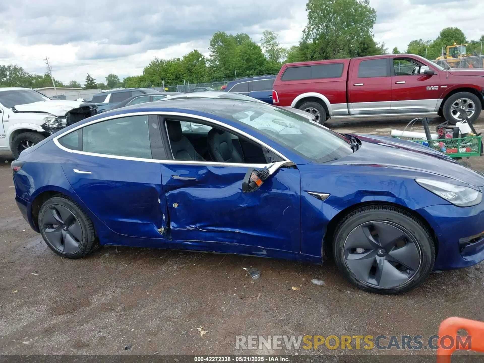 14 fotografías del automóvil dañado 5YJ3E1EB1LF617461 TESLA MODEL 3 2020