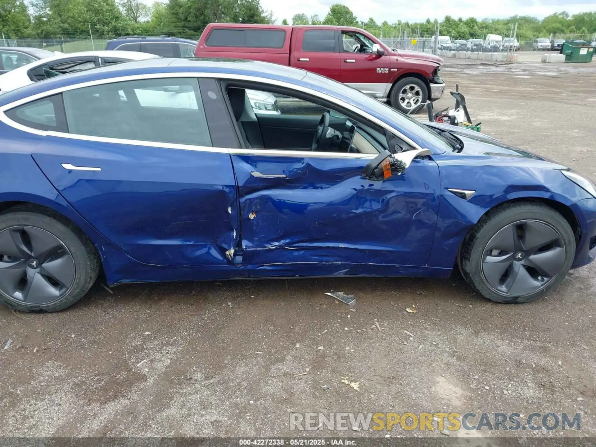 6 fotografías del automóvil dañado 5YJ3E1EB1LF617461 TESLA MODEL 3 2020
